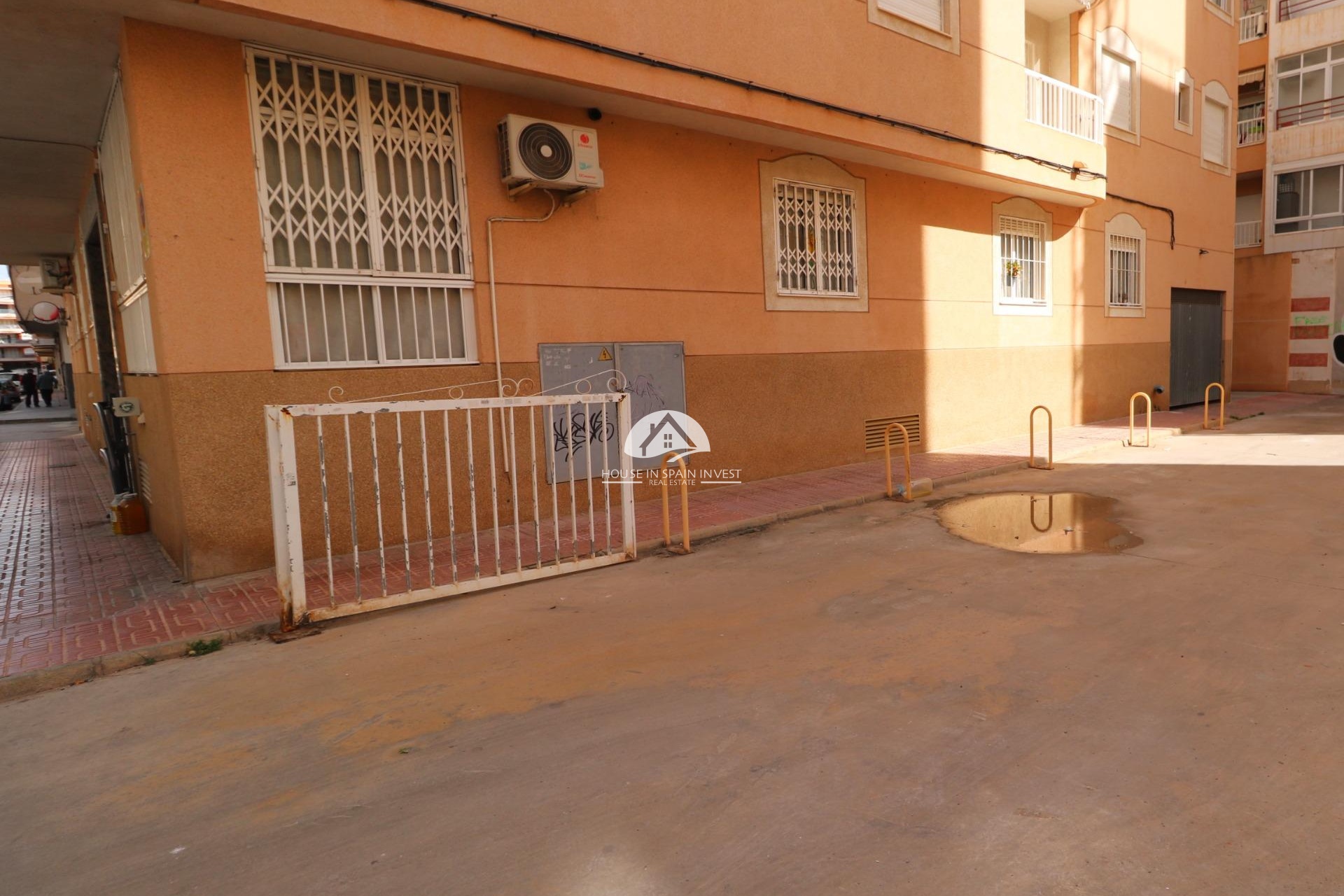 Herverkoop - Garage - Torrevieja - El Acequión - Los Náufragos