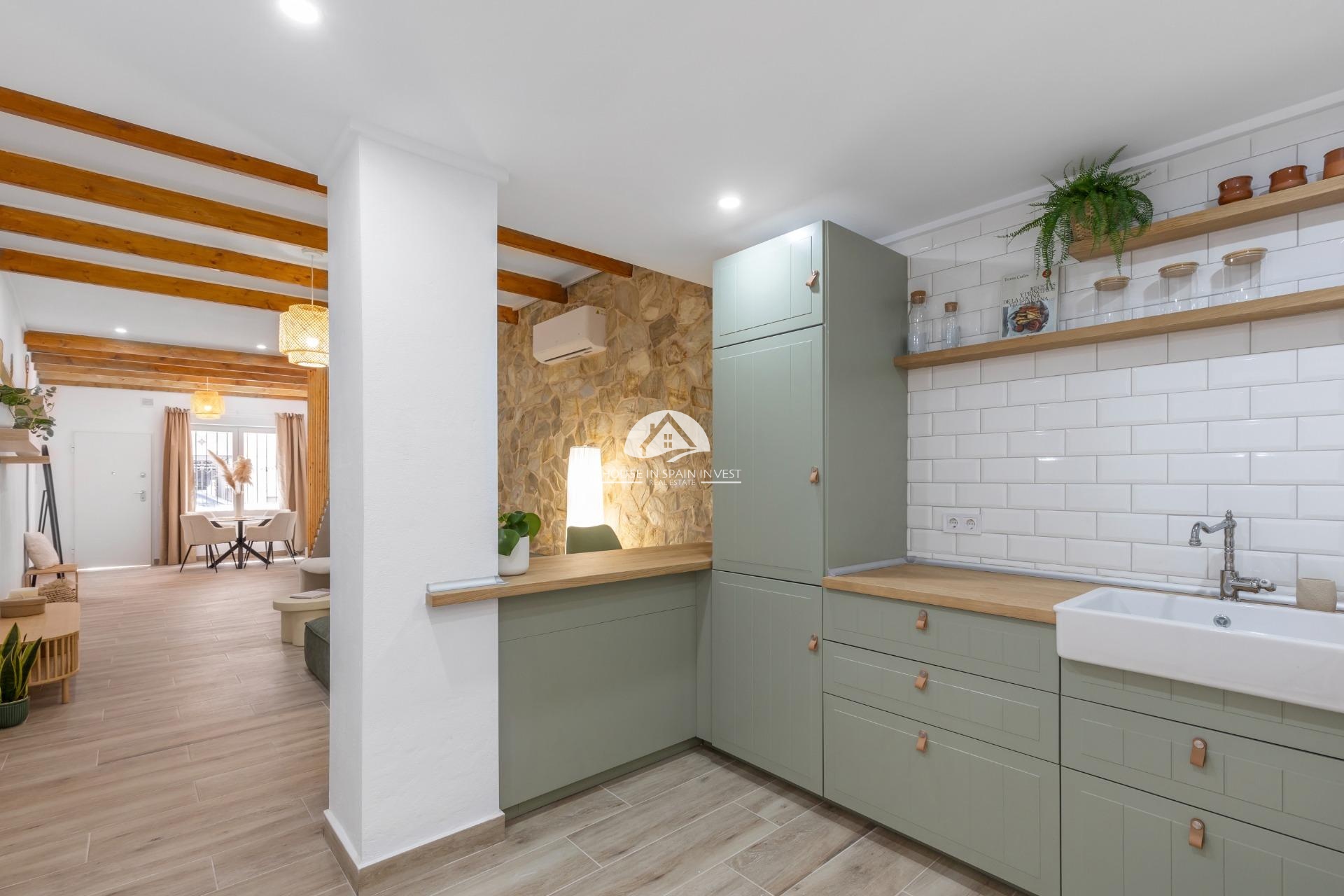 Herverkoop - Rijwoning - Torrevieja - Centro