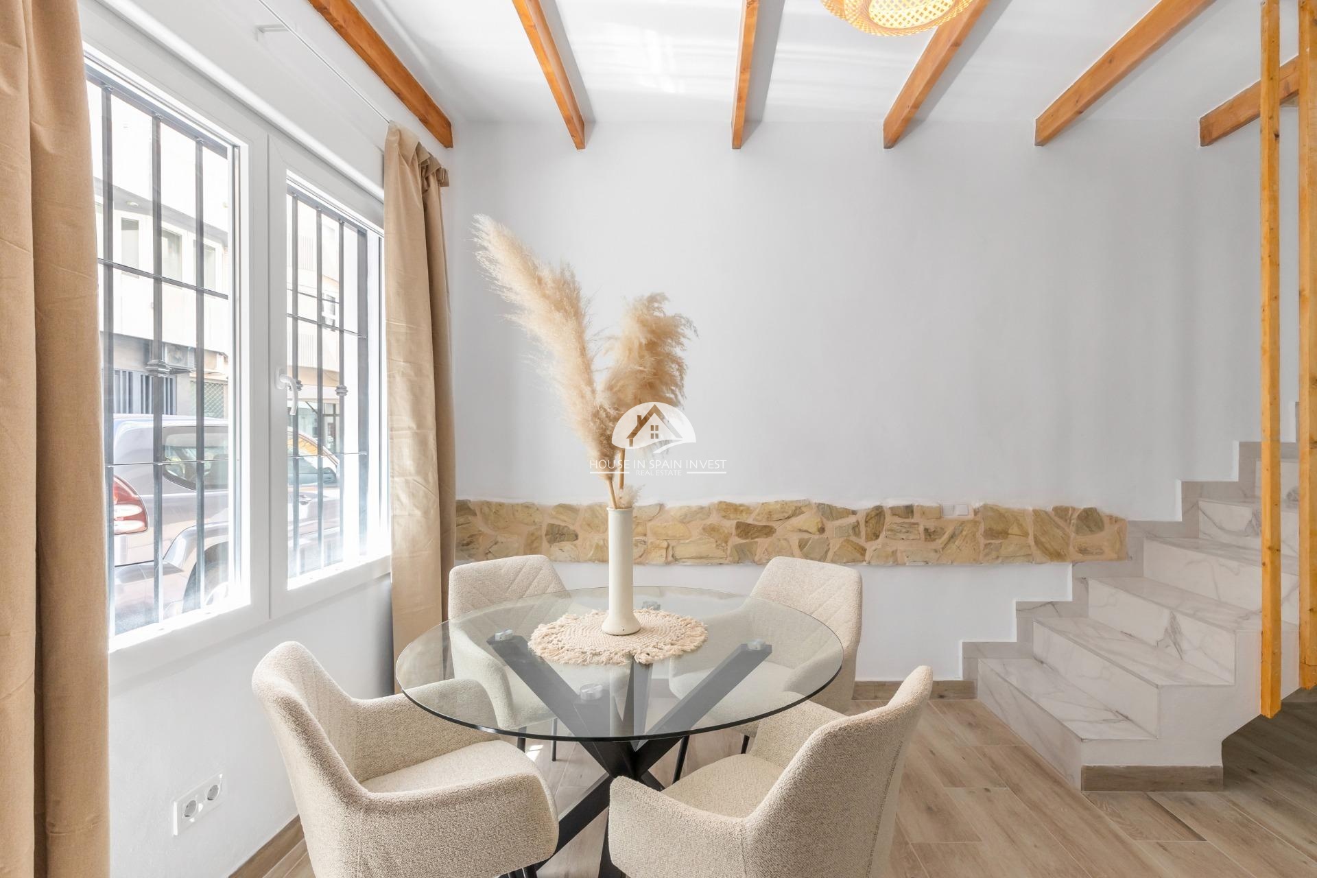 Herverkoop - Rijwoning - Torrevieja - Centro