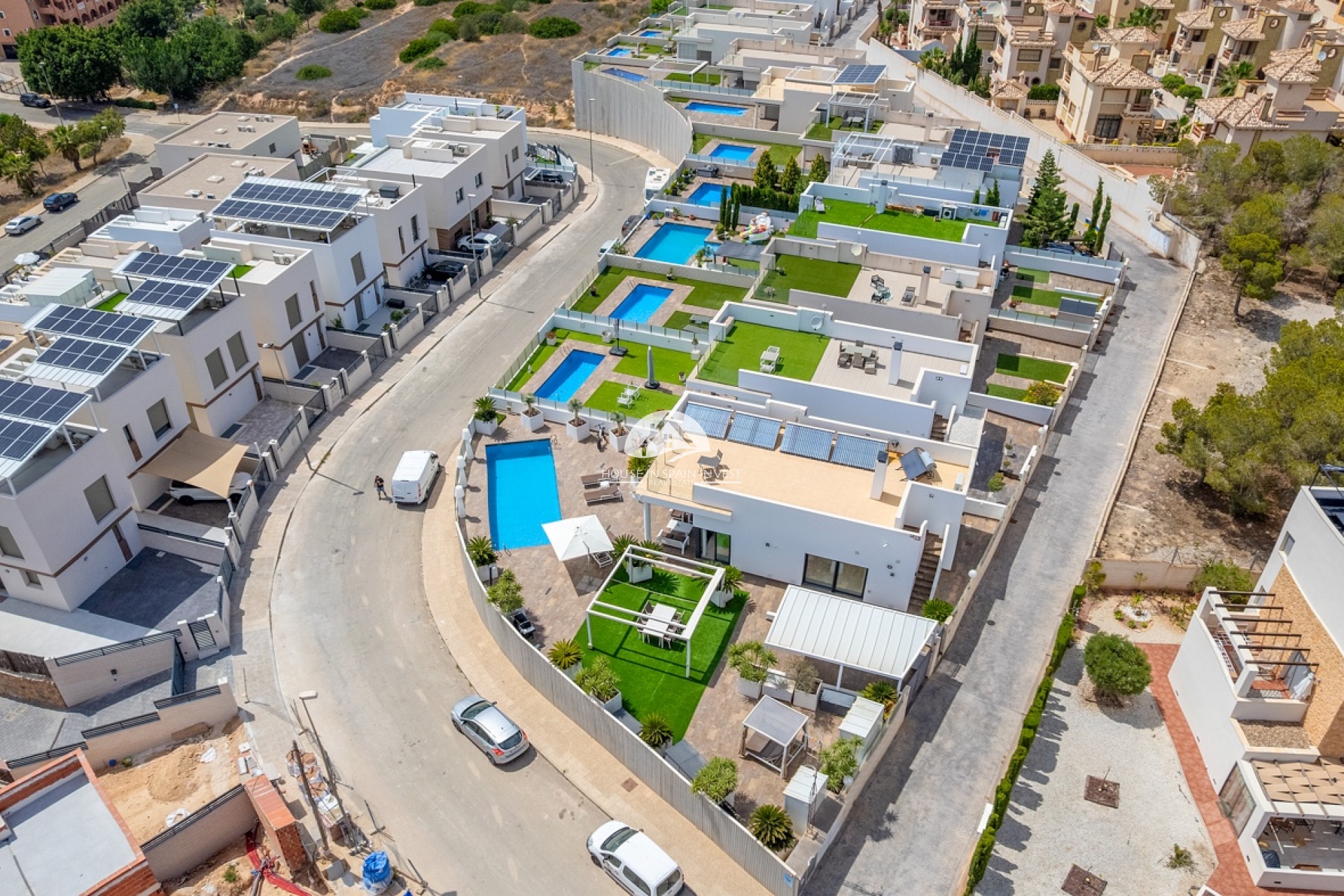 Herverkoop - Villa - Orihuela Costa - Villamartín