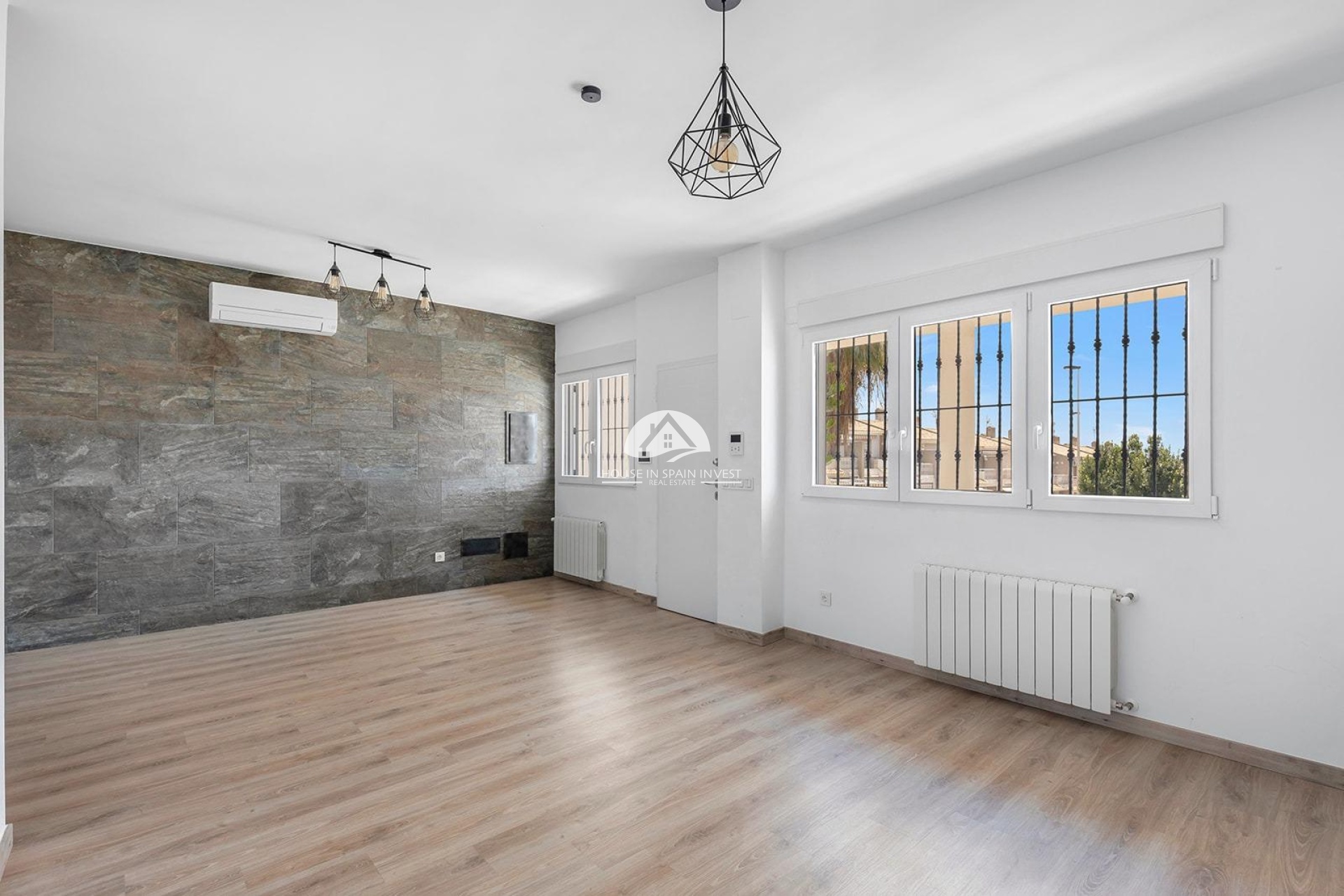 Herverkoop - Villa - Torrevieja - Aguas Nuevas - Sector 25