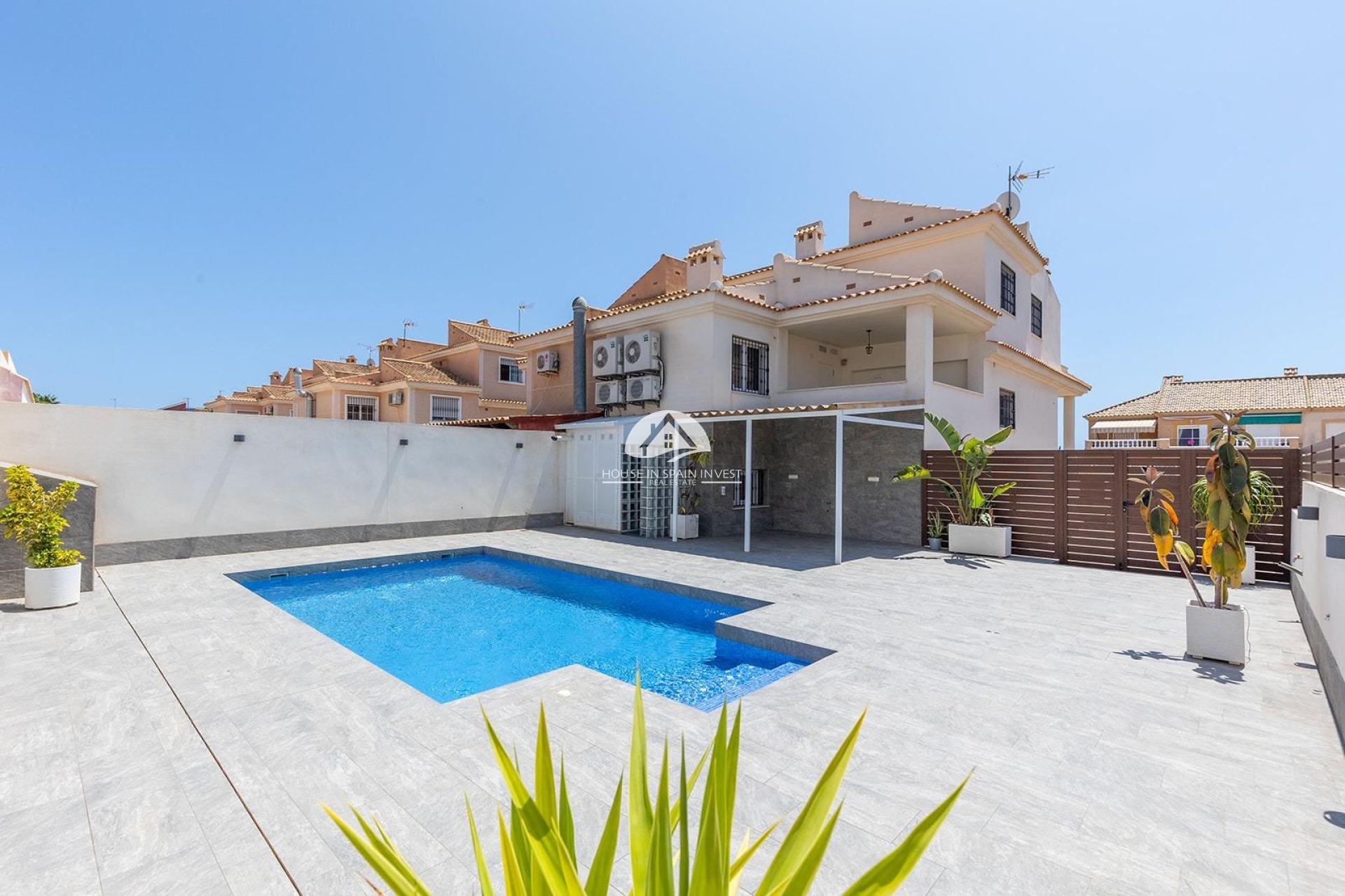 Herverkoop - Villa - Torrevieja - Aguas Nuevas - Sector 25