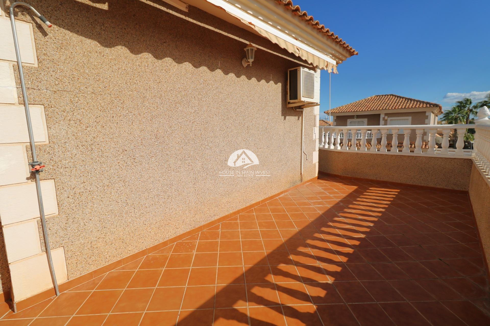 Herverkoop - Villa - Torrevieja - Los Balcones  