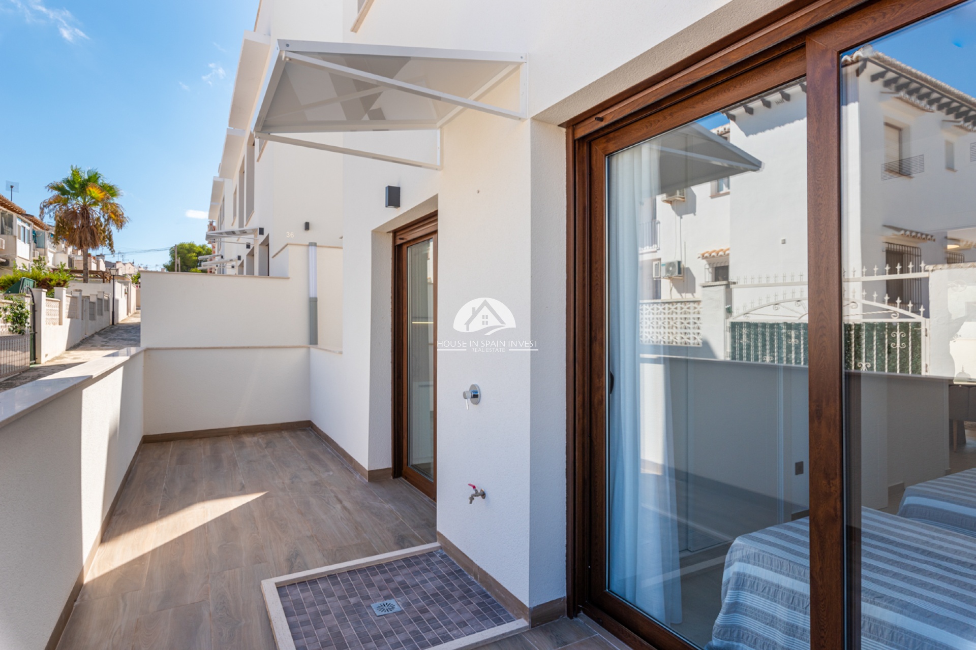 Obra nueva - Bungalow planta baja - Torrevieja