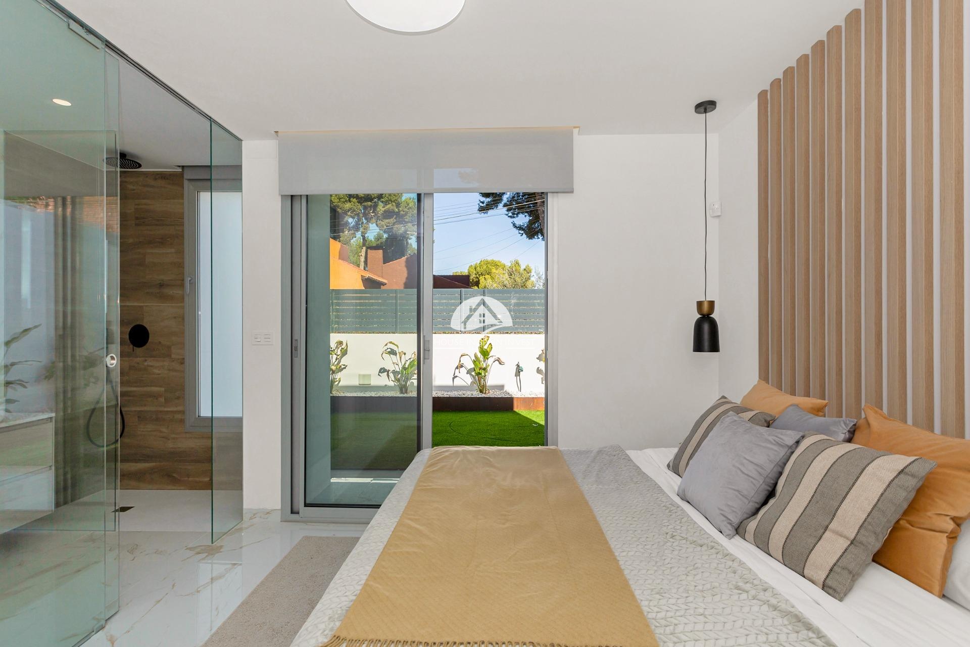 Obra nueva - Chalet - Torrevieja - Los Balcones  