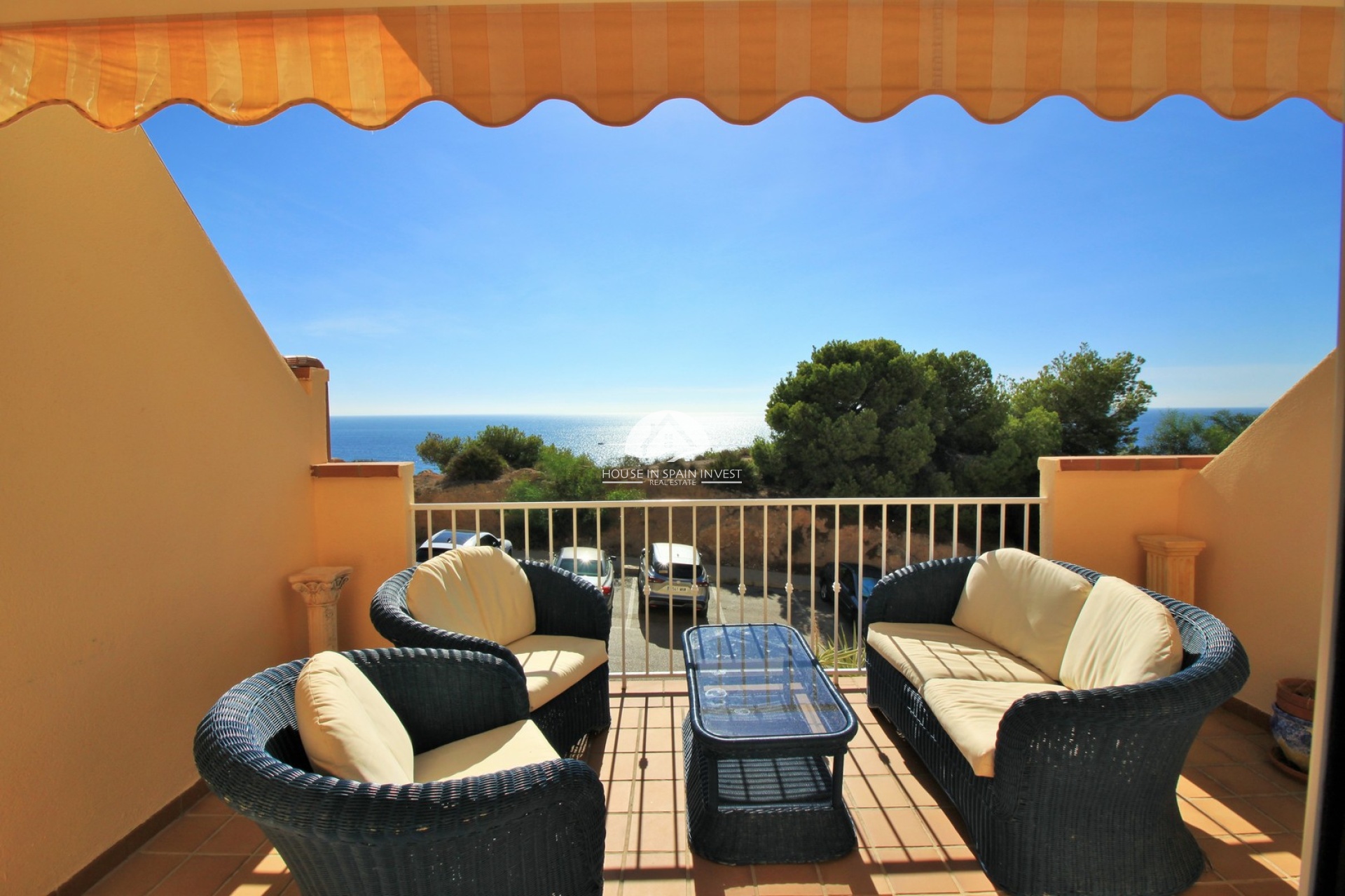 Resale - Apartment  - Orihuela Costa - Cabo roig  