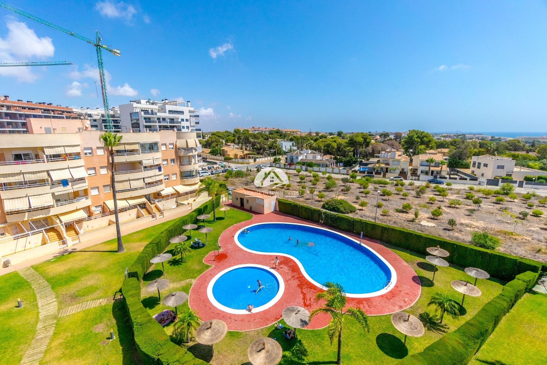 Resale - Apartment  - Orihuela Costa - Dehesa de campoamor