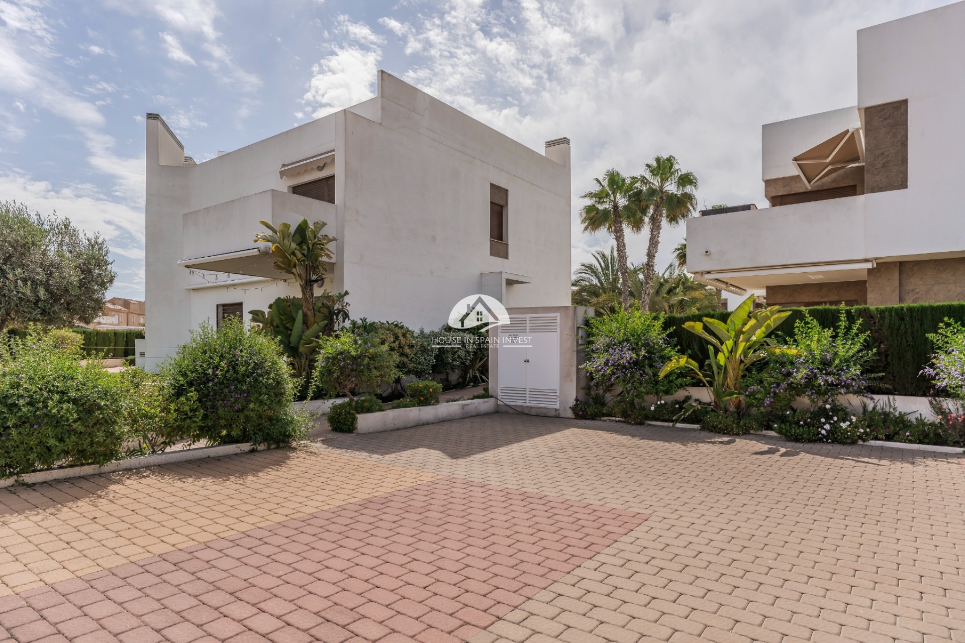 Resale - Apartment  - Orihuela Costa - La Zenia