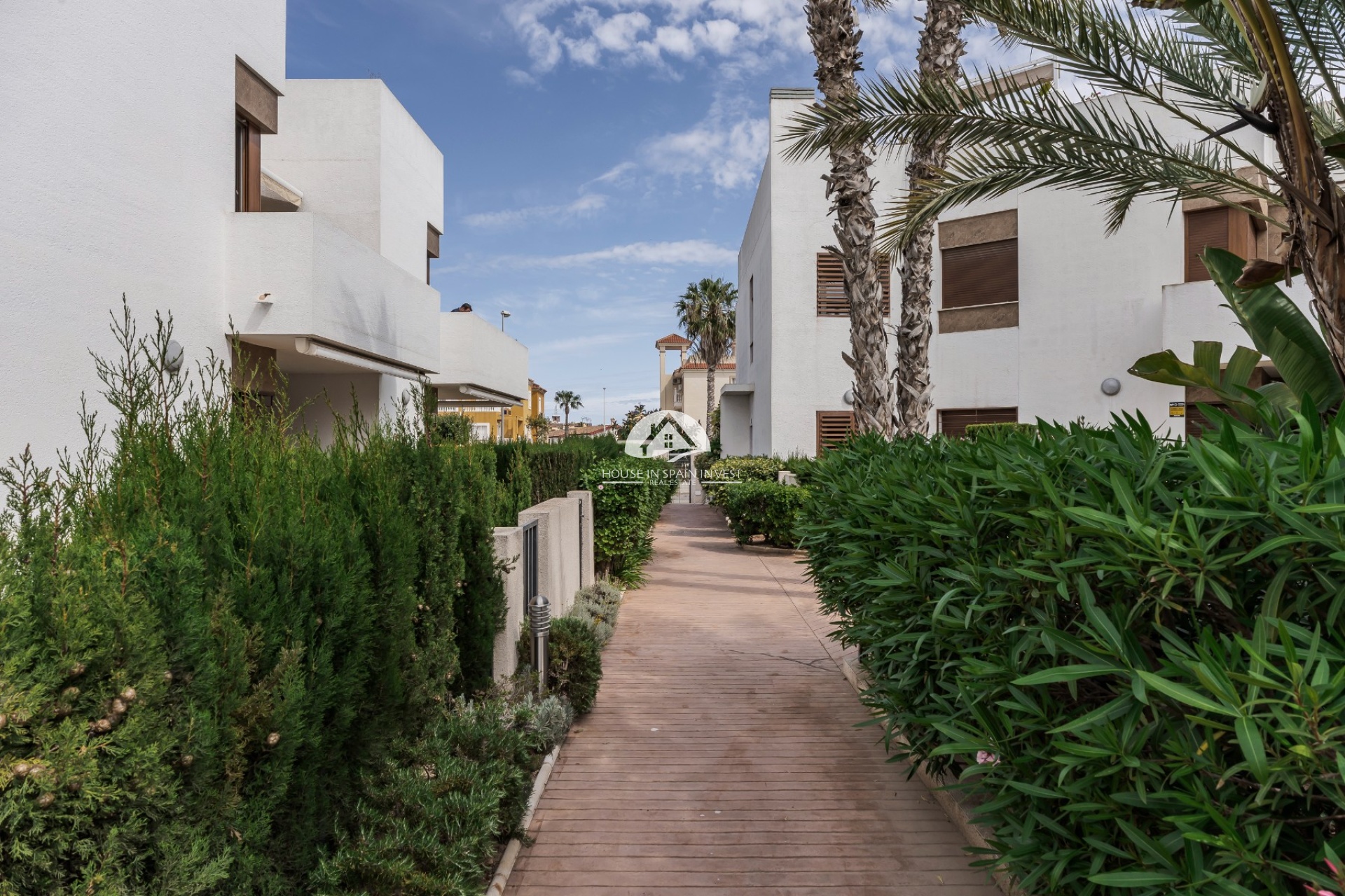 Resale - Apartment  - Orihuela Costa - La Zenia