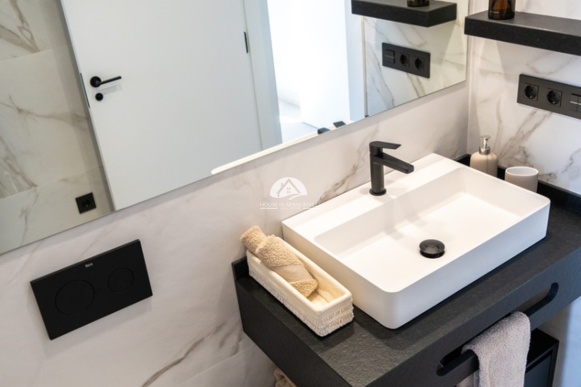 Resale - Apartment  - Orihuela Costa - La Zenia