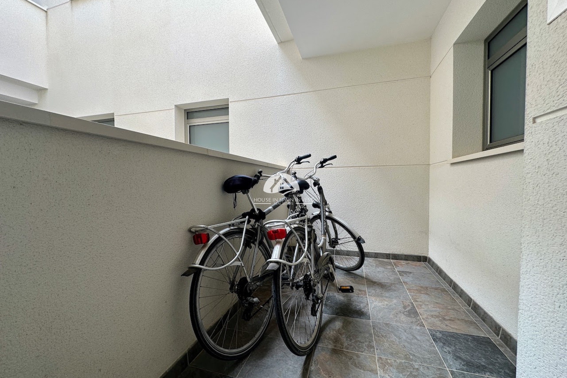 Resale - Apartment  - Orihuela Costa - La Zenia