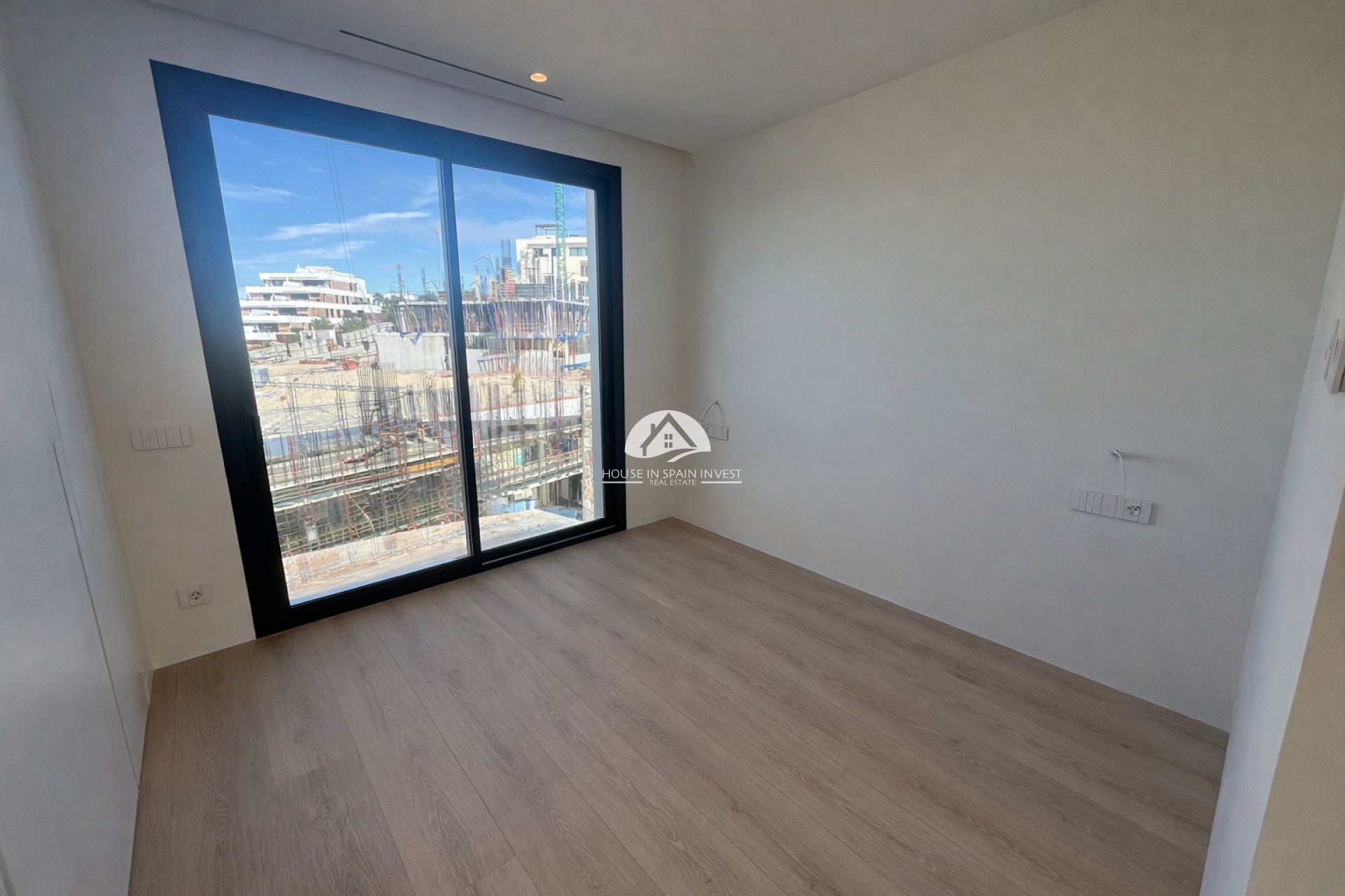 Resale - Apartment  - Orihuela Costa - Las Colinas Golf