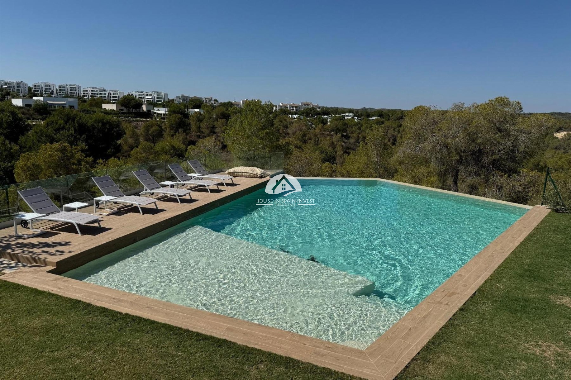 Resale - Apartment  - Orihuela Costa - Las Colinas Golf