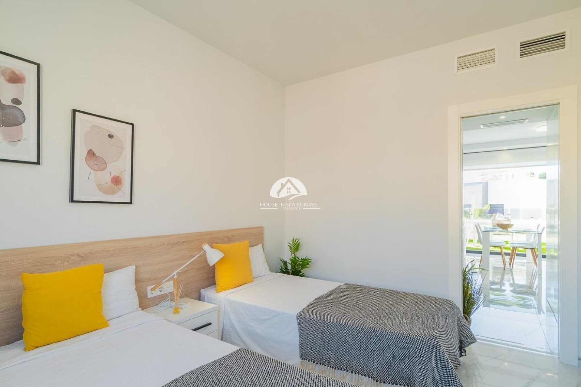 Resale - Apartment  - Orihuela Costa - PAU 26