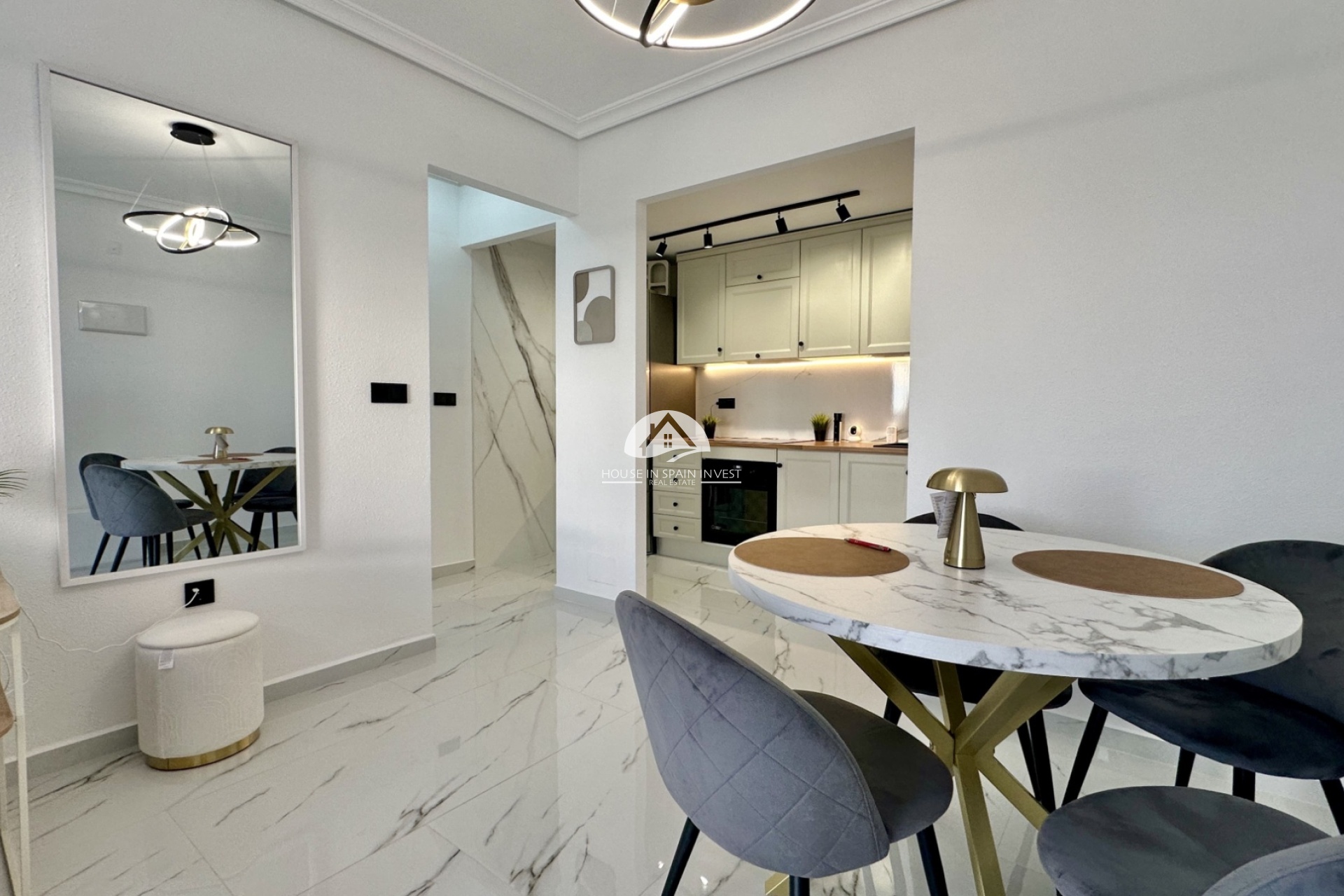 Resale - Apartment  - Orihuela Costa - Playa Flamenca