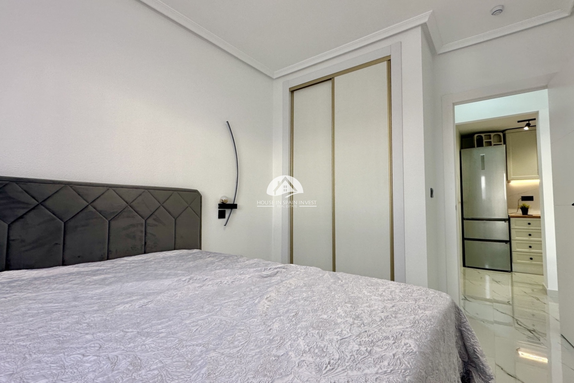 Resale - Apartment  - Orihuela Costa - Playa Flamenca