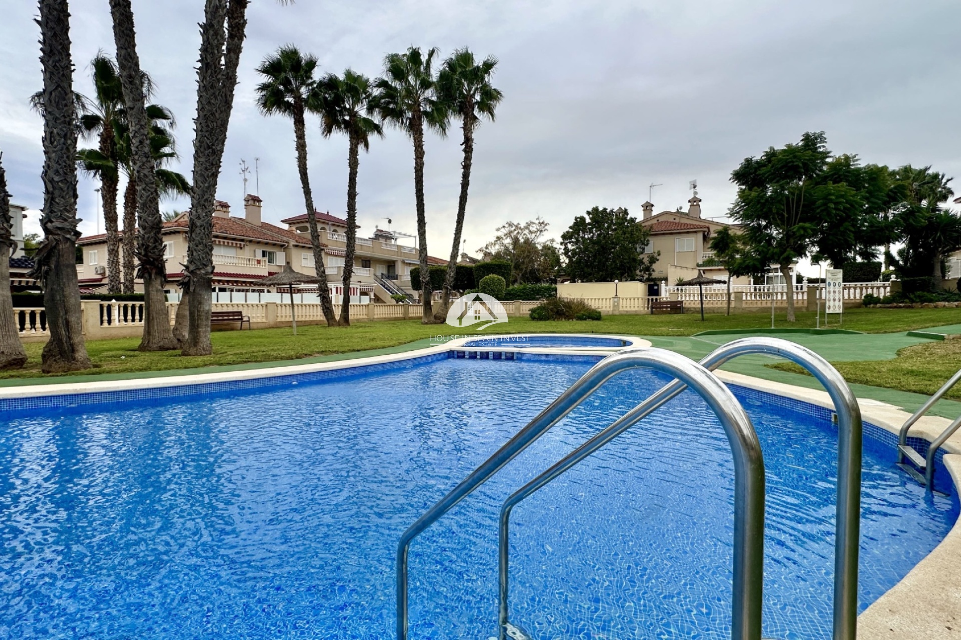 Resale - Apartment  - Orihuela Costa - Playa Flamenca