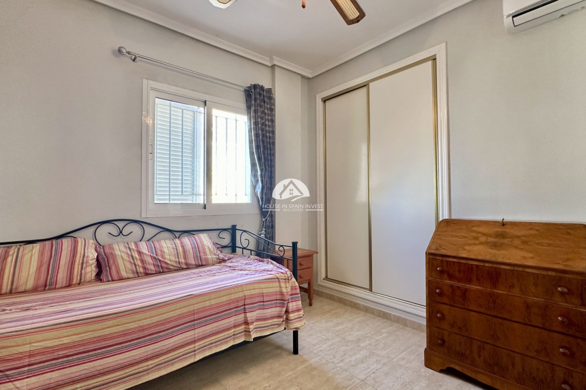 Resale - Apartment  - Orihuela Costa - Playa Flamenca