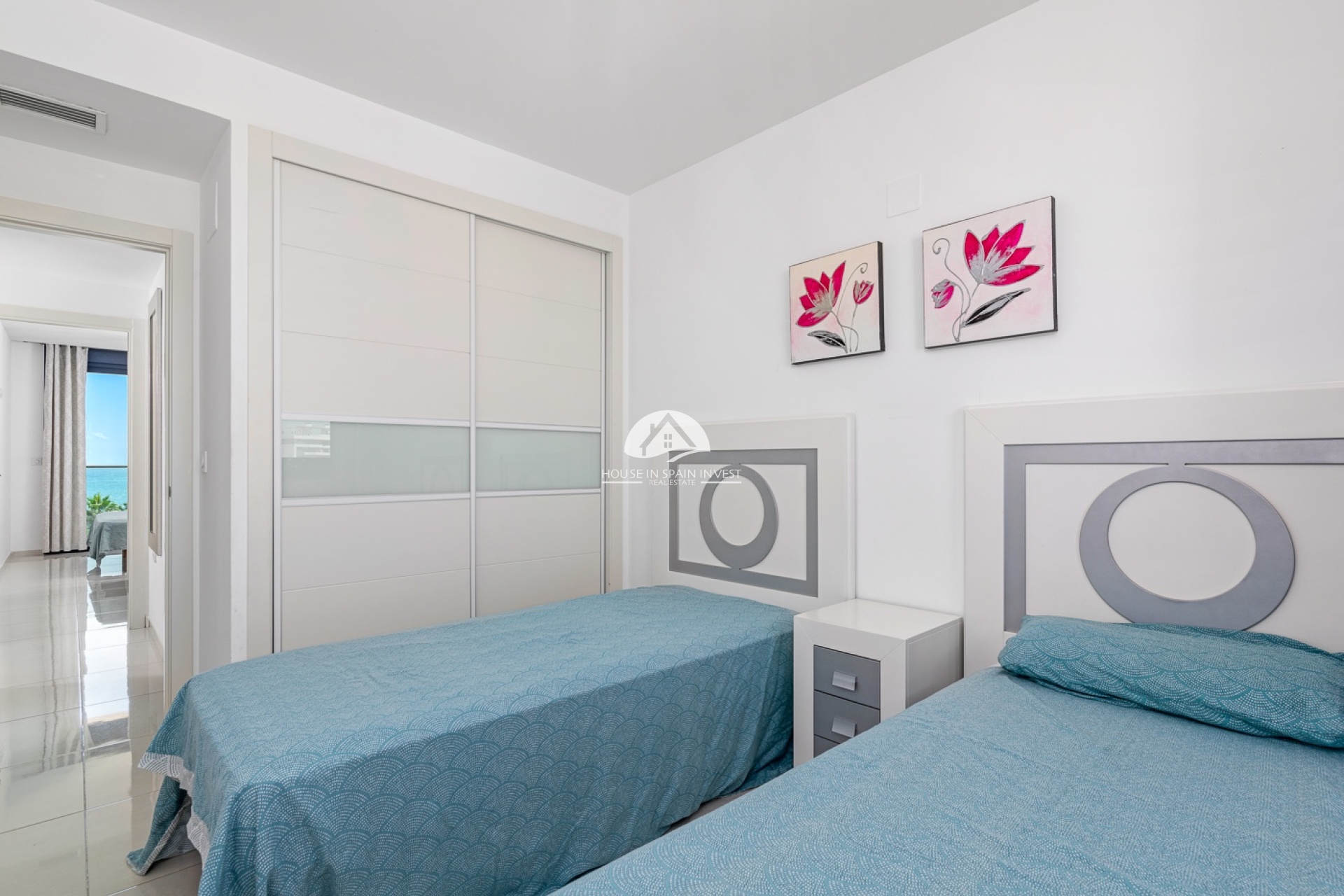 Resale - Apartment  - Orihuela Costa - Punta Prima  