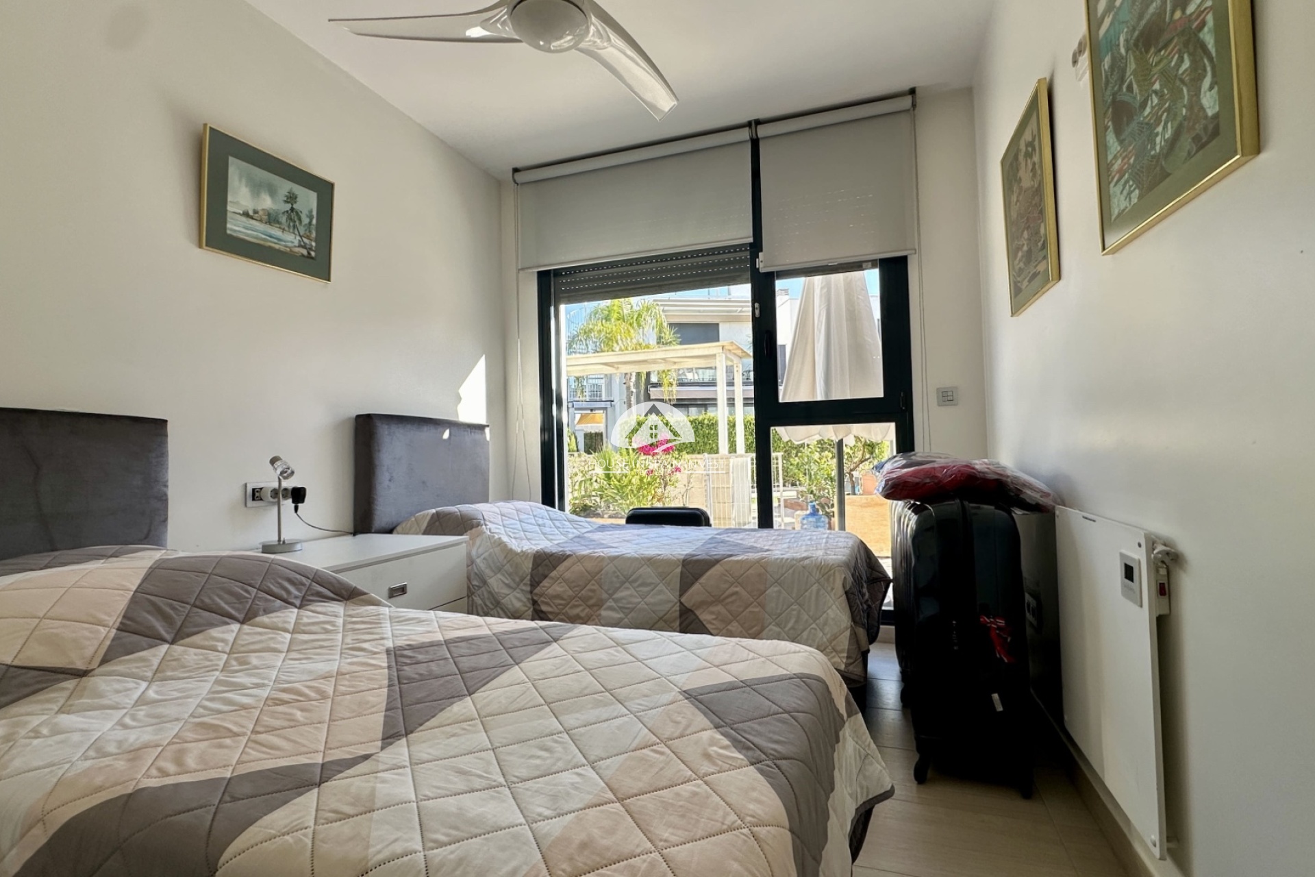 Resale - Apartment  - Orihuela Costa - Punta Prima  