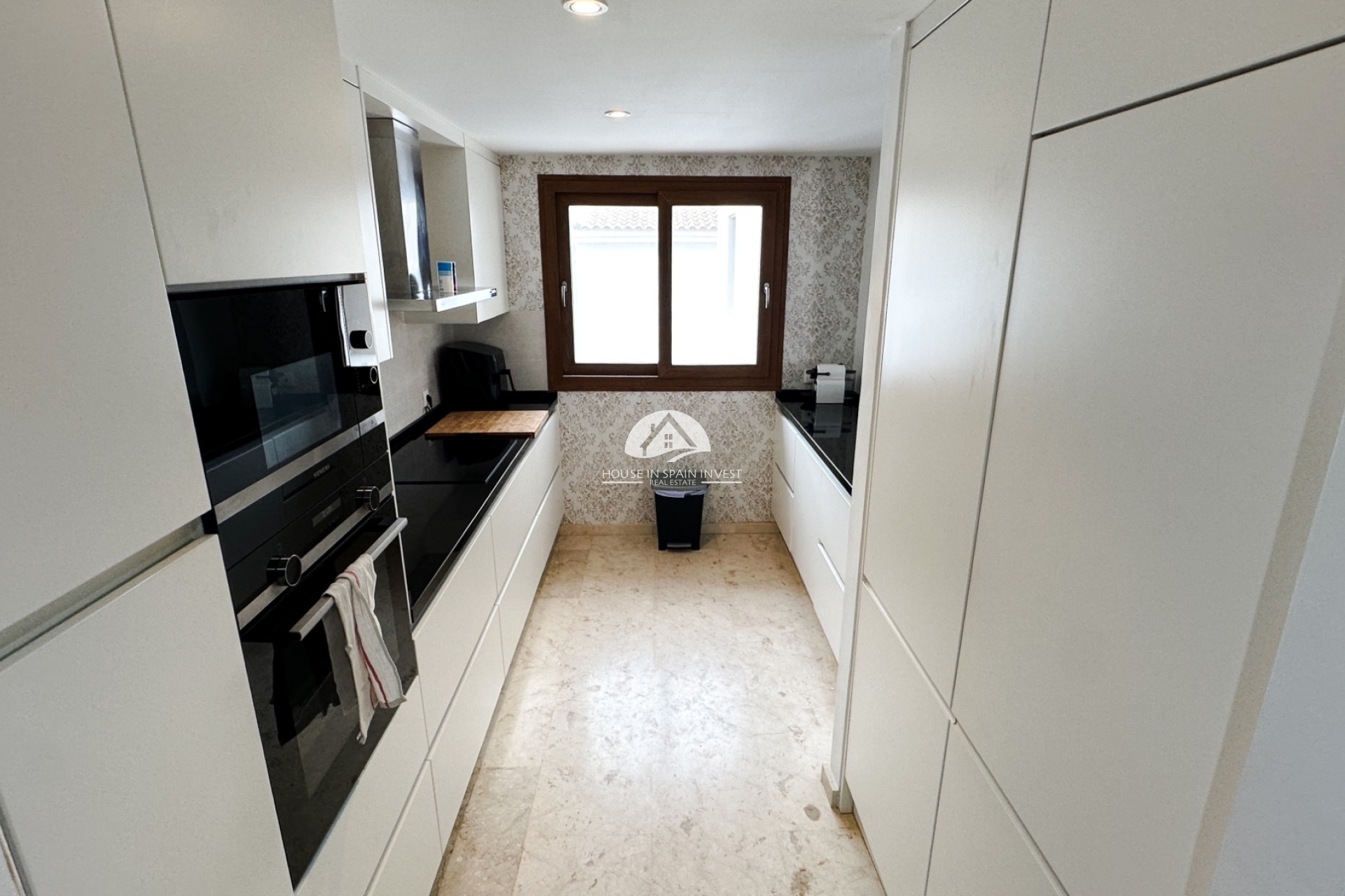 Resale - Apartment  - Orihuela Costa - Punta Prima  