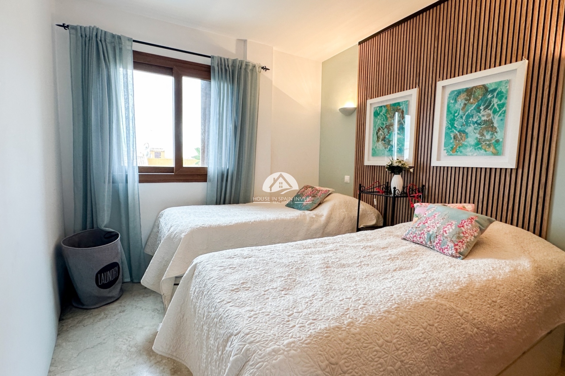 Resale - Apartment  - Orihuela Costa - Punta Prima  