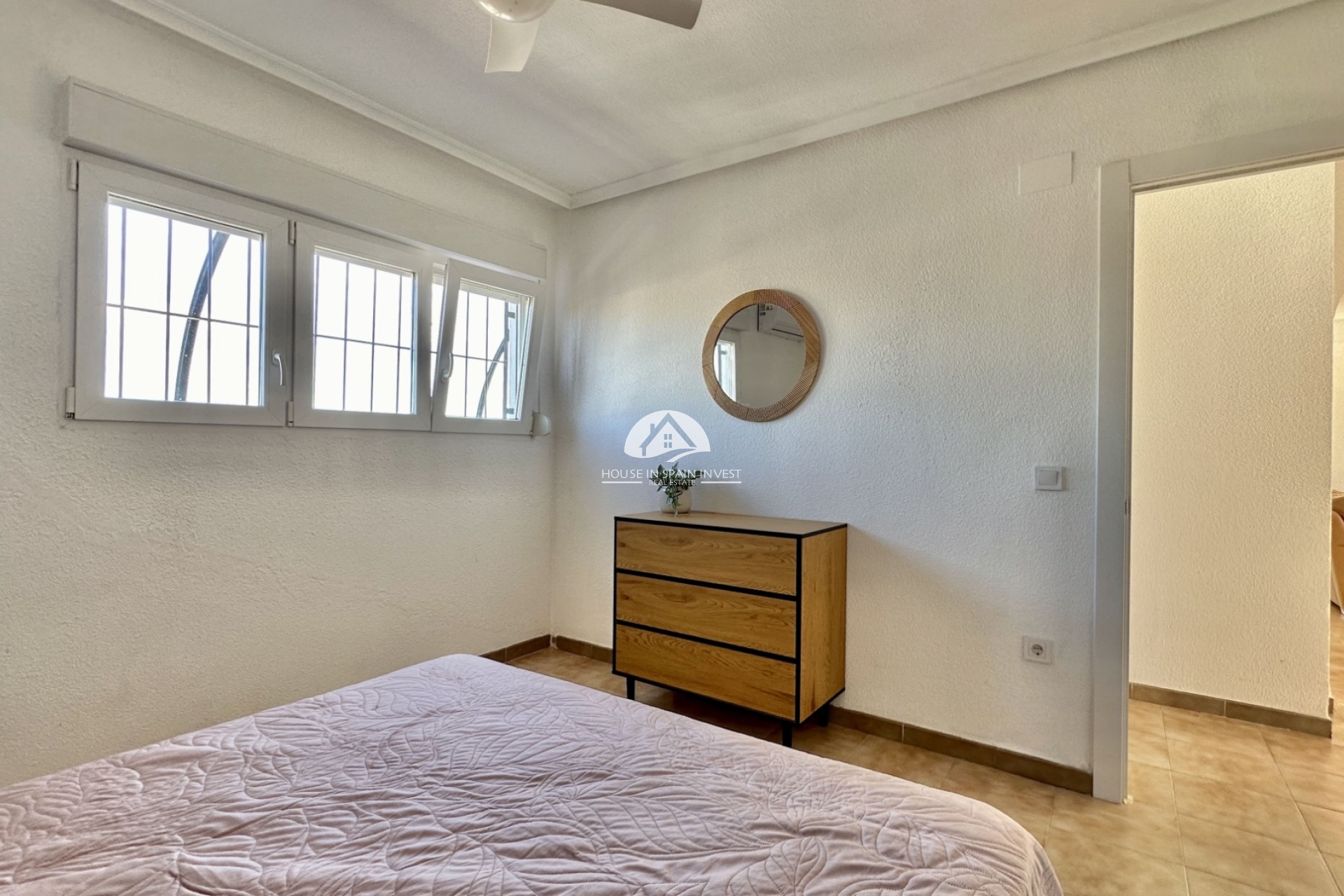 Resale - Apartment  - Orihuela Costa - Punta Prima  