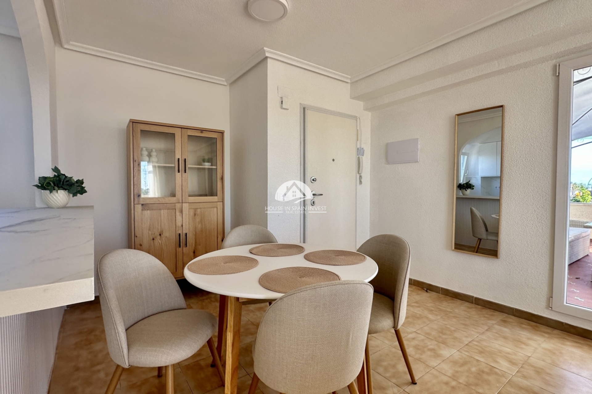 Resale - Apartment  - Orihuela Costa - Punta Prima  
