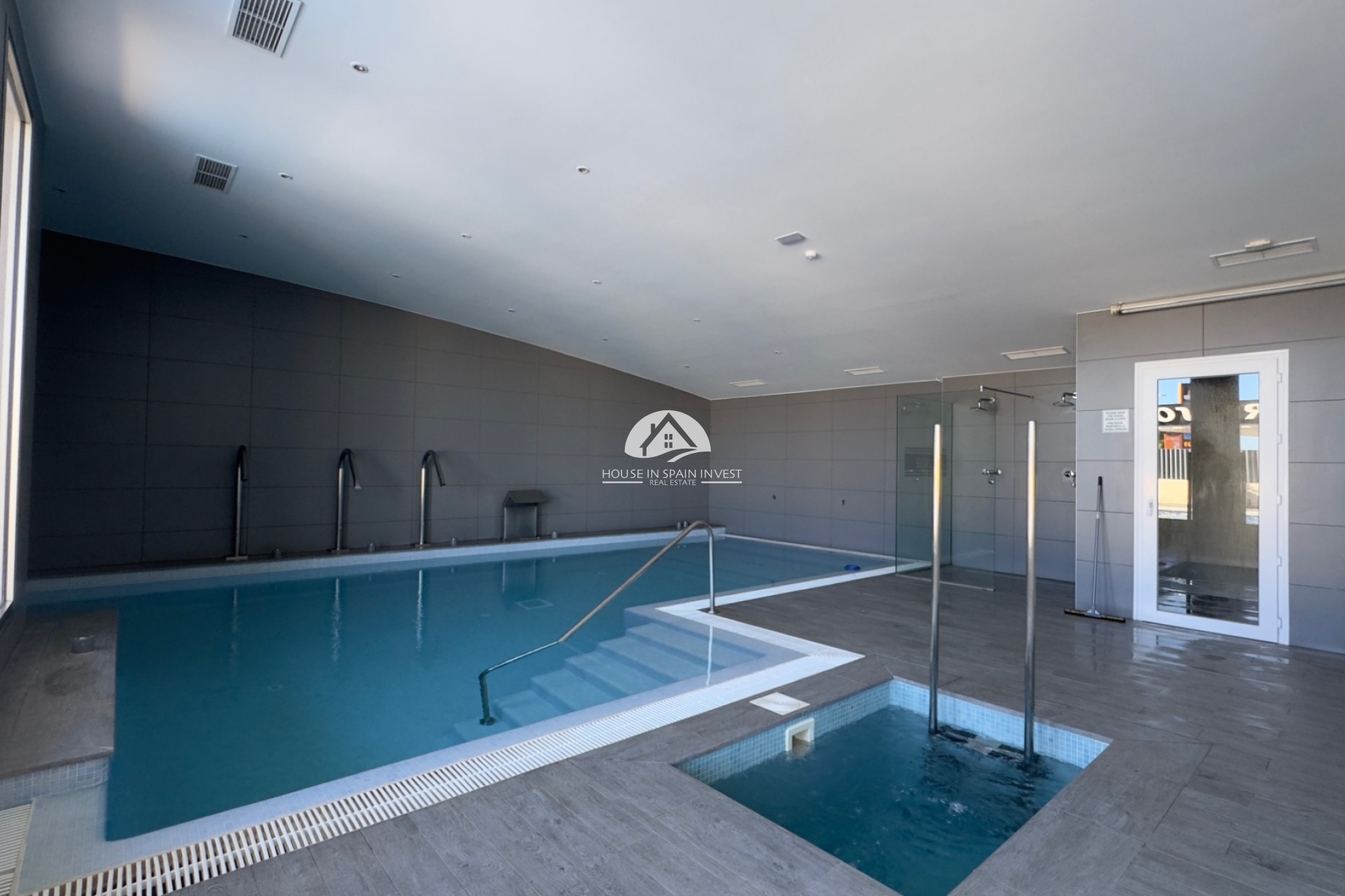 Resale - Apartment  - Orihuela Costa - Villamartín