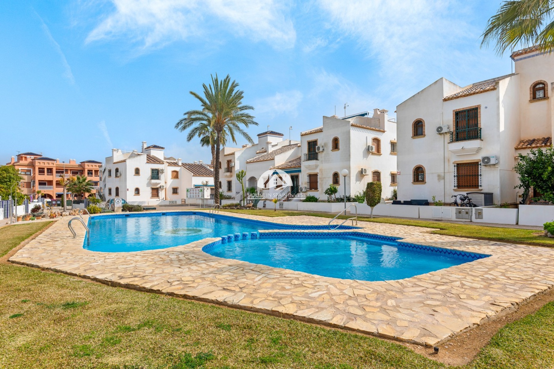 Resale - Apartment  - Orihuela Costa - Villamartín