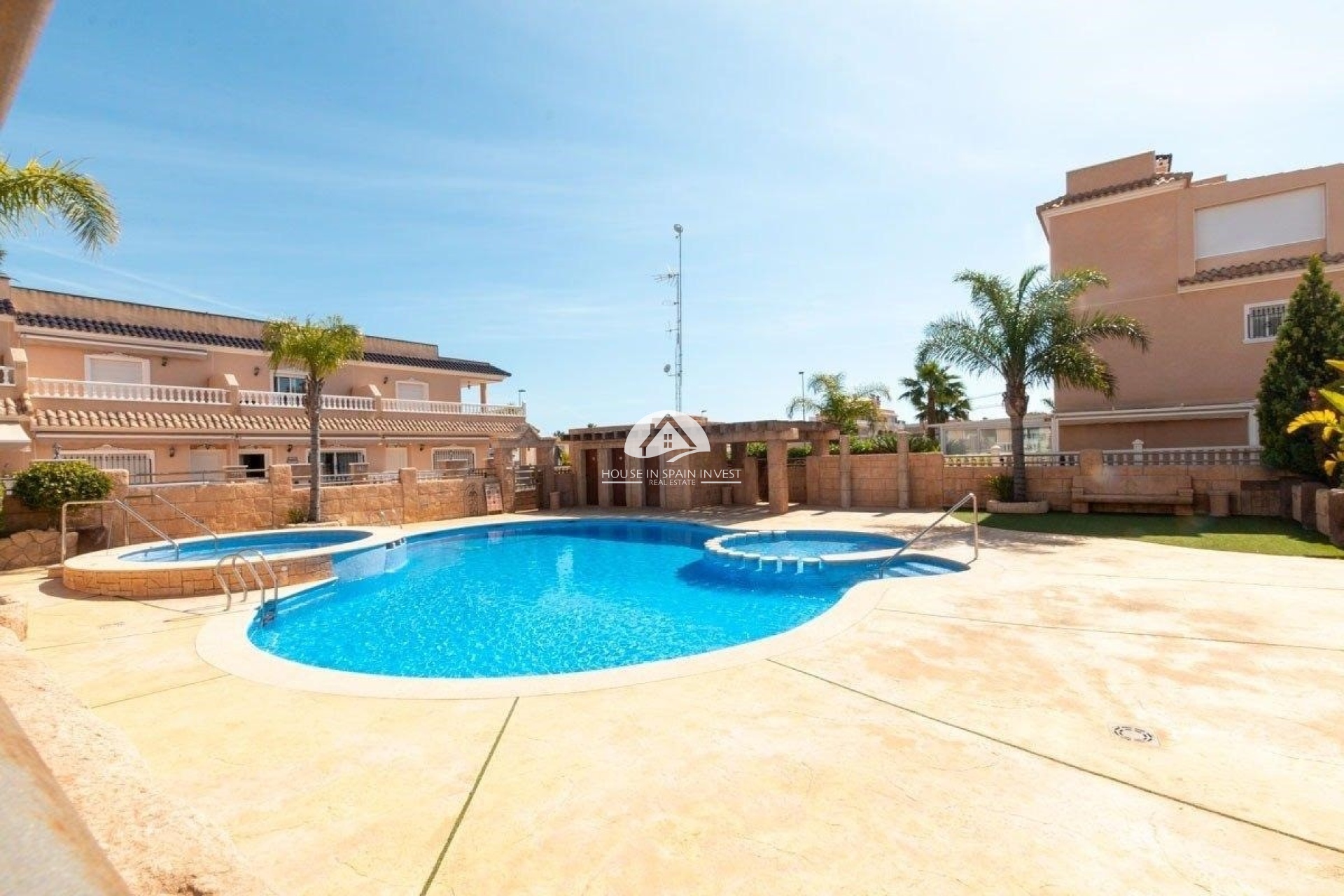 Resale - Apartment  - Orihuela Costa - Villamartín