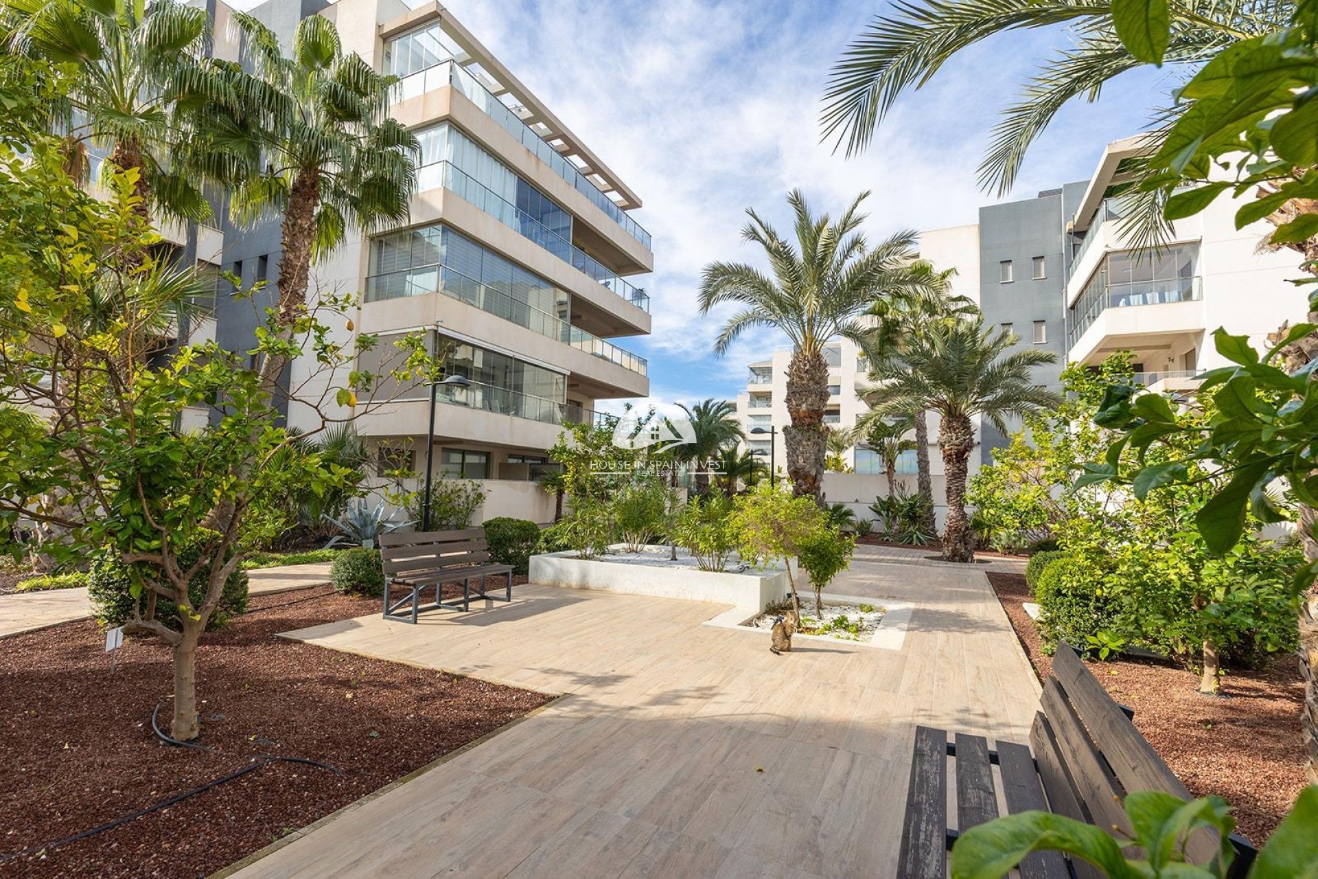 Resale - Apartment  - Orihuela Costa - Villamartín