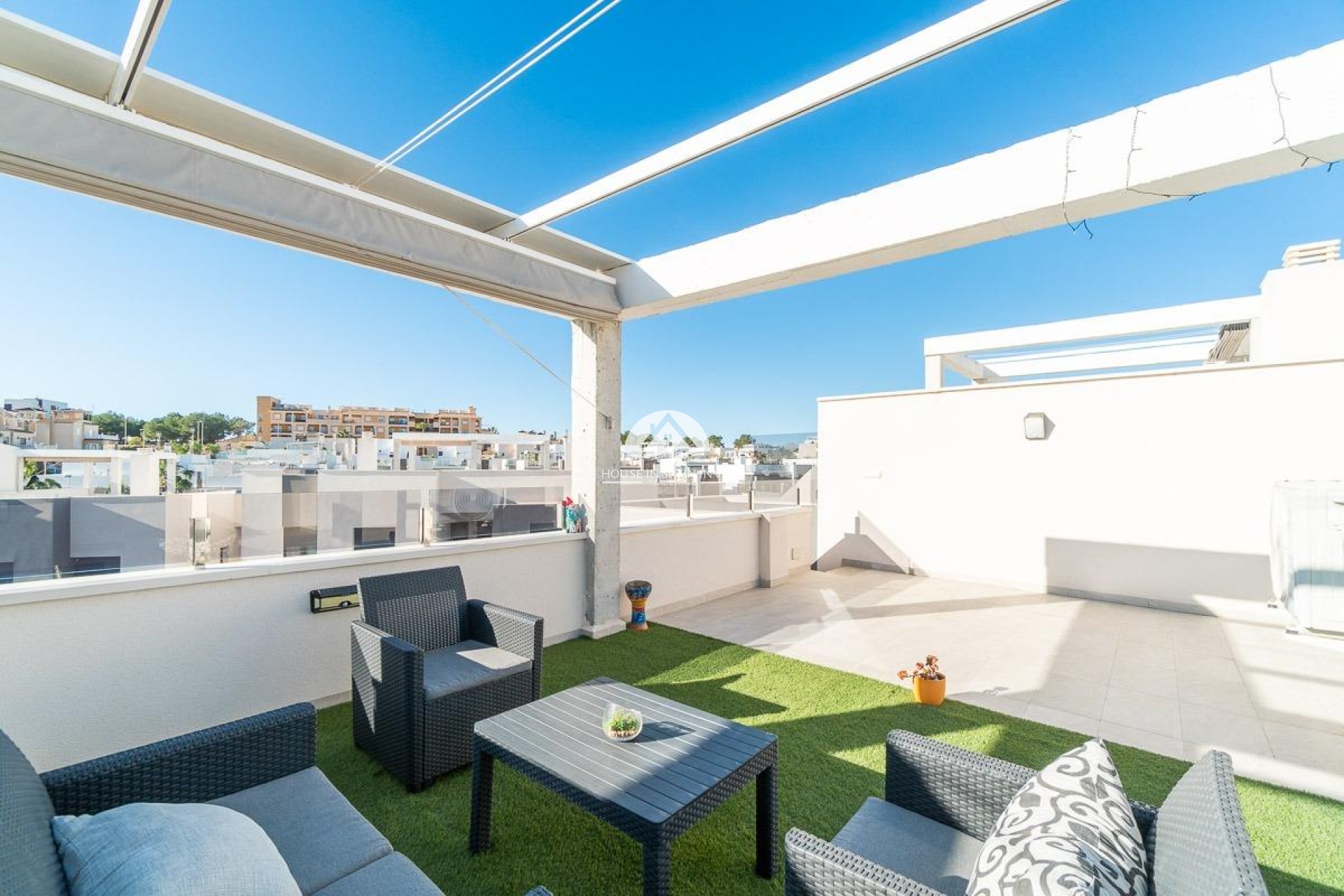 Resale - Apartment  - Orihuela Costa - Villamartín