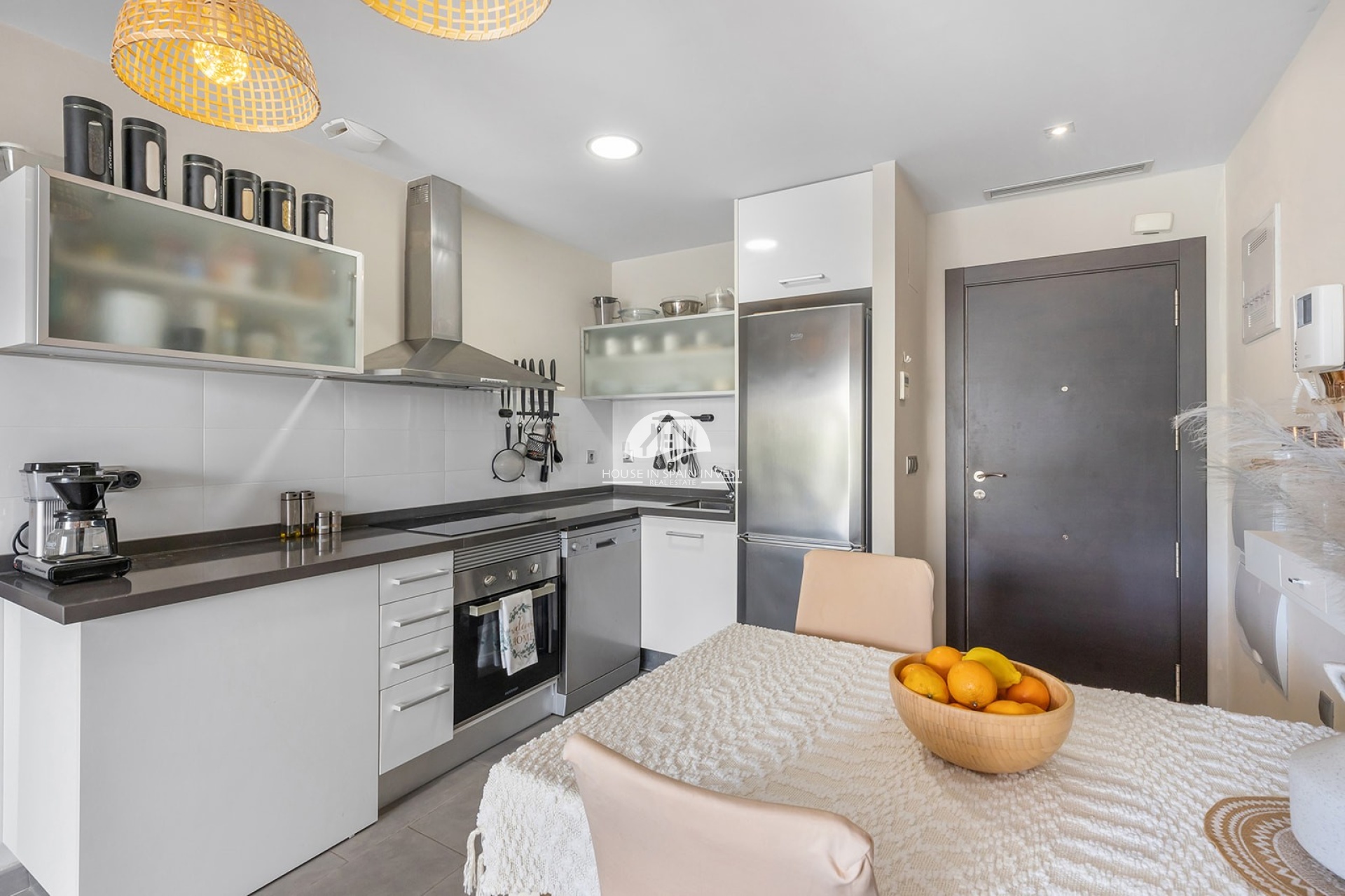 Resale - Apartment  - Torrevieja - Cabo Cervera