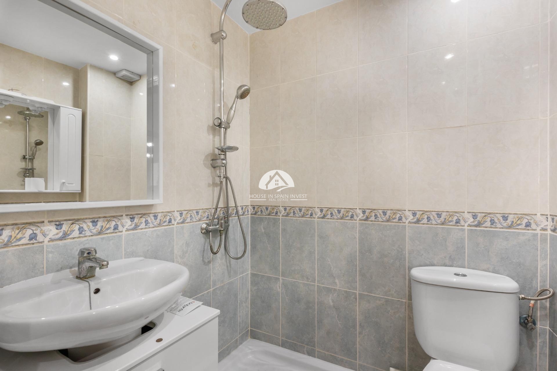 Resale - Apartment  - Torrevieja - Centro