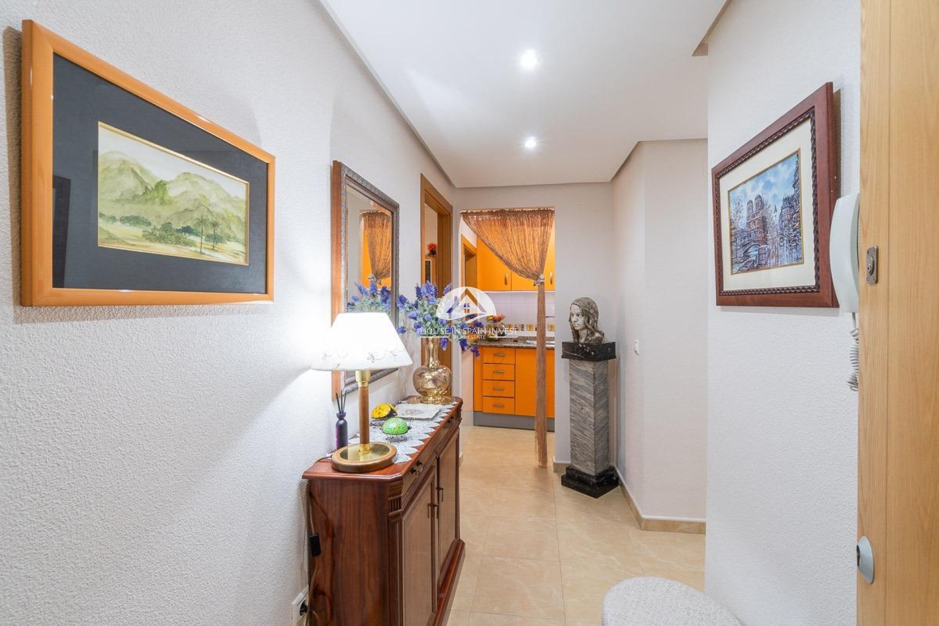 Resale - Apartment  - Torrevieja - Centro