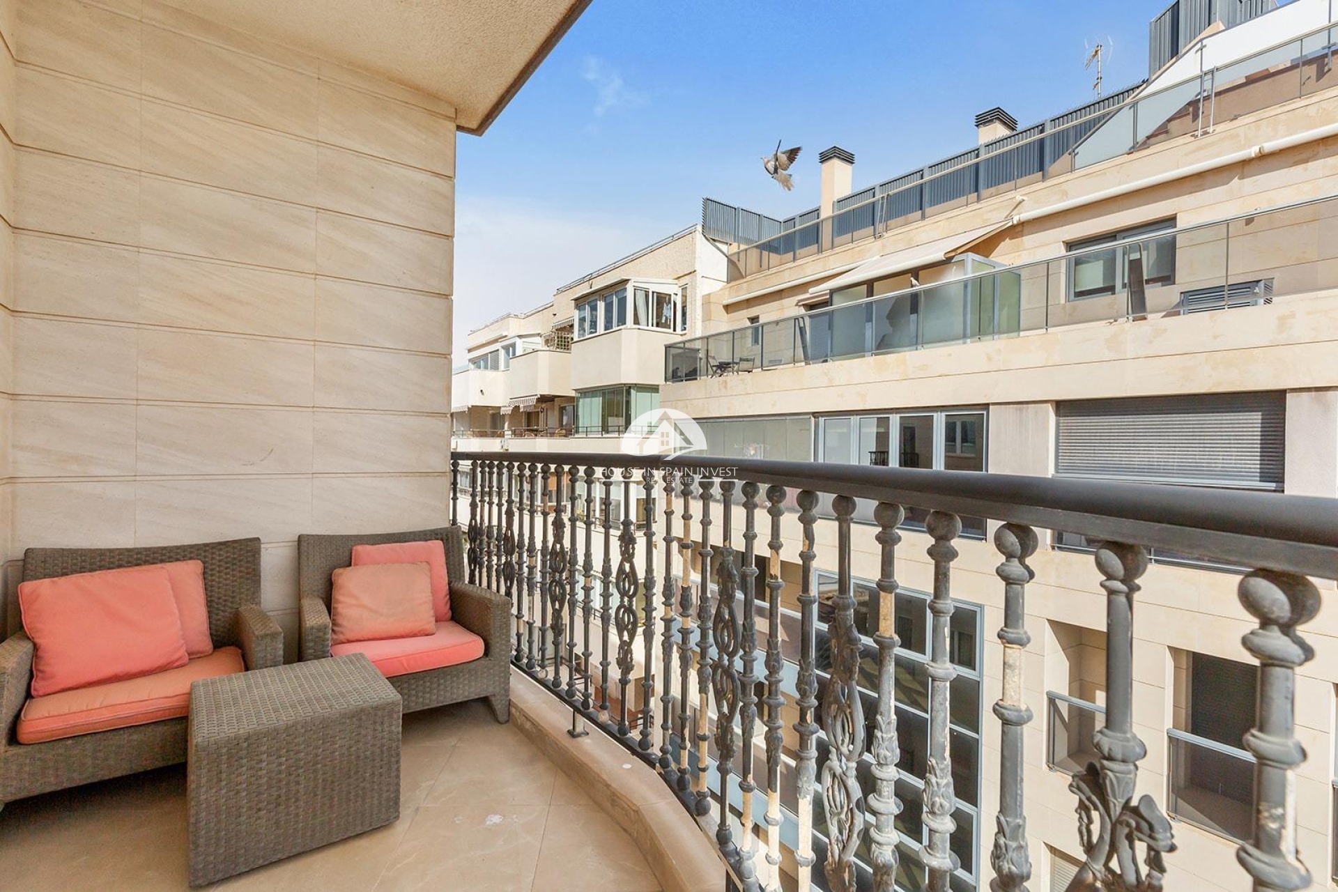 Resale - Apartment  - Torrevieja - Centro