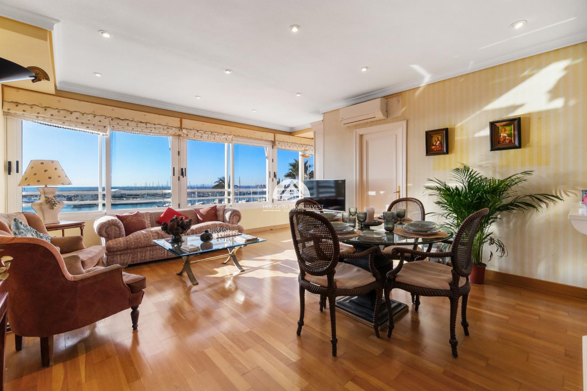 Resale - Apartment  - Torrevieja - Centro