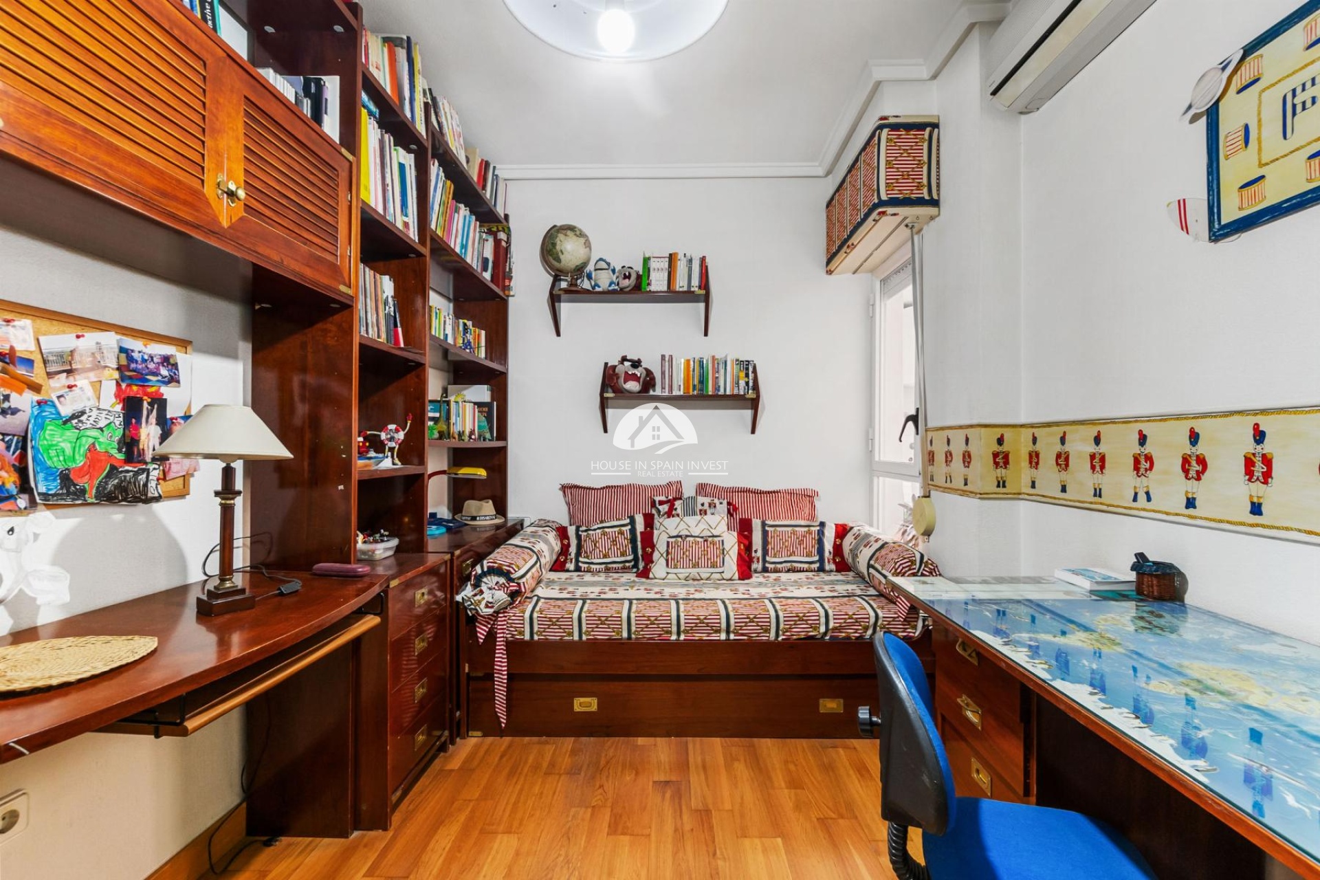 Resale - Apartment  - Torrevieja - Centro