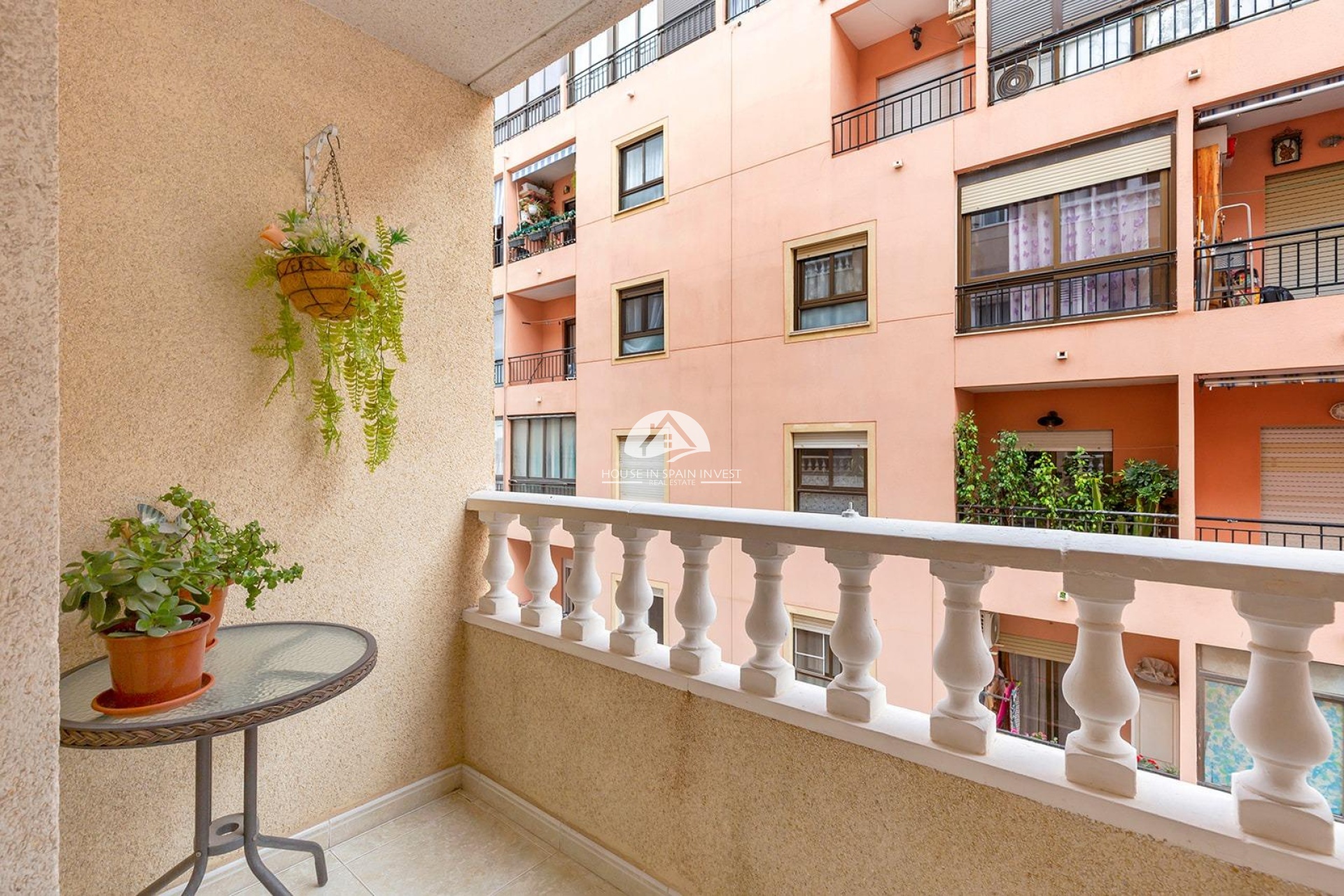 Resale - Apartment  - Torrevieja - Centro