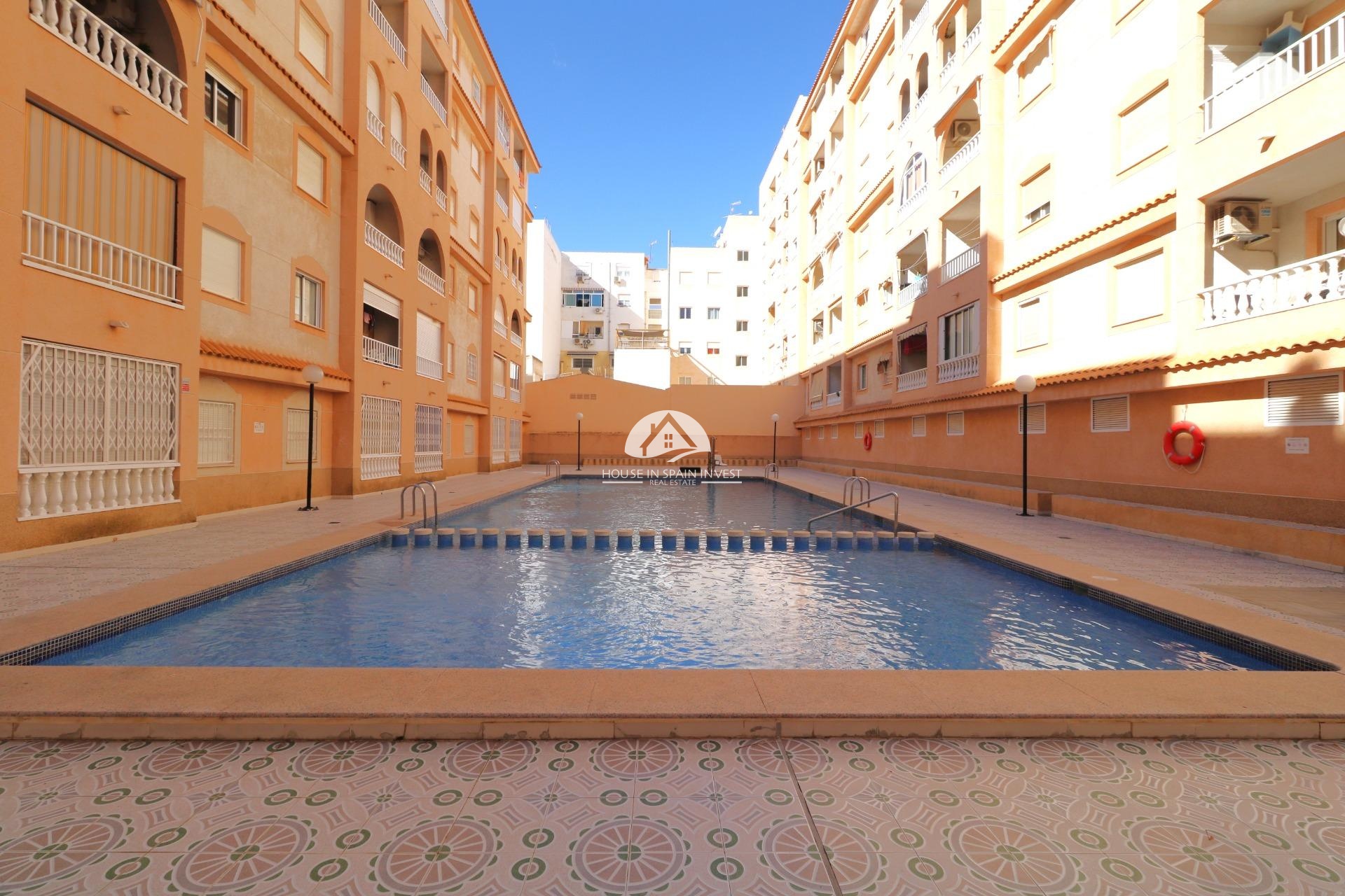 Resale - Apartment  - Torrevieja - Centro
