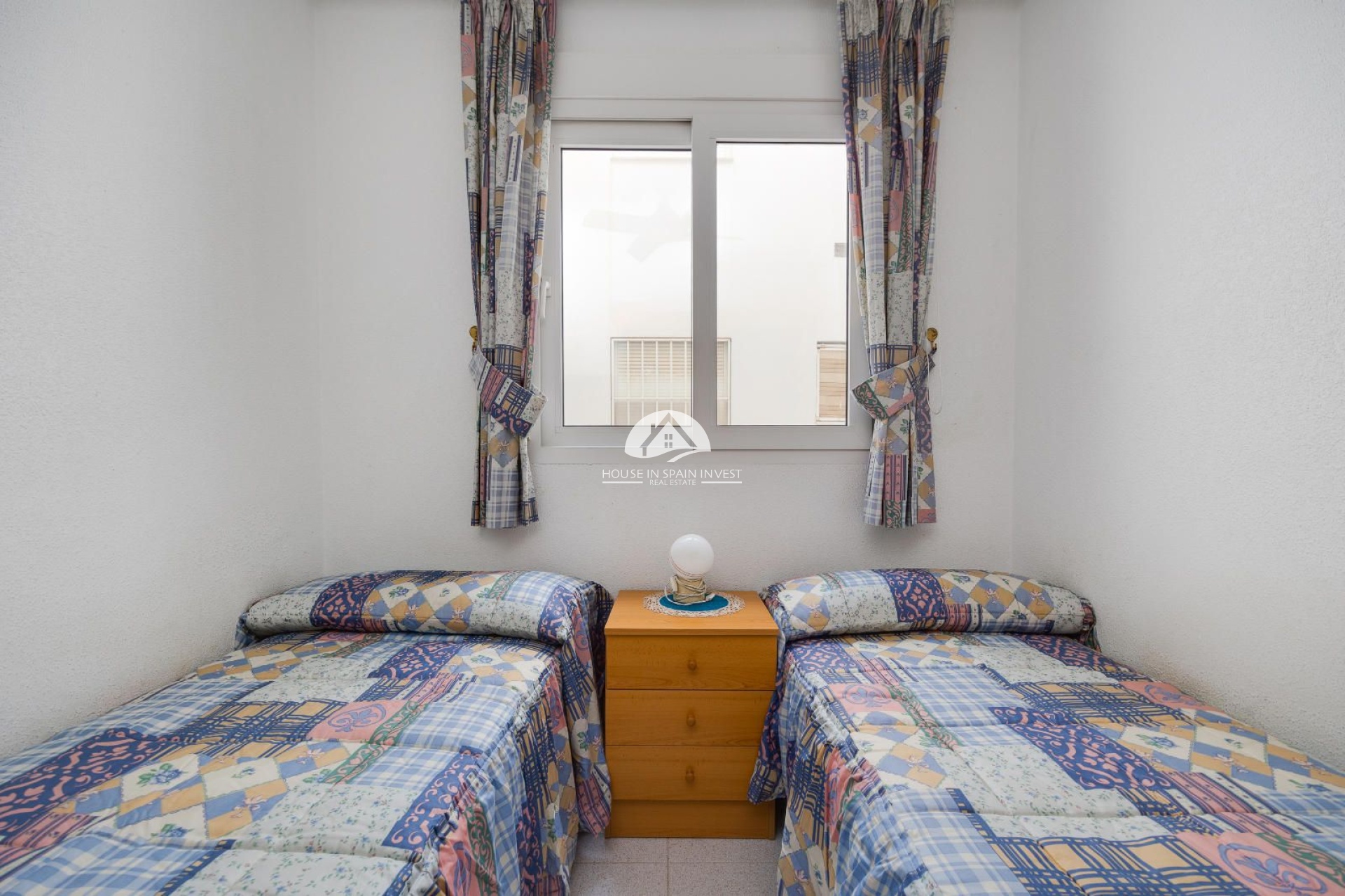 Resale - Apartment  - Torrevieja - El Acequión - Los Náufragos
