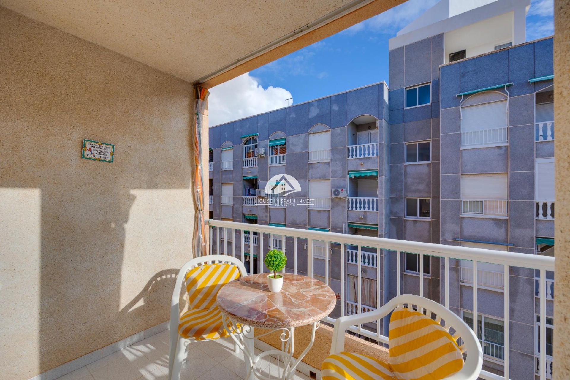 Resale - Apartment  - Torrevieja - El Acequión - Los Náufragos