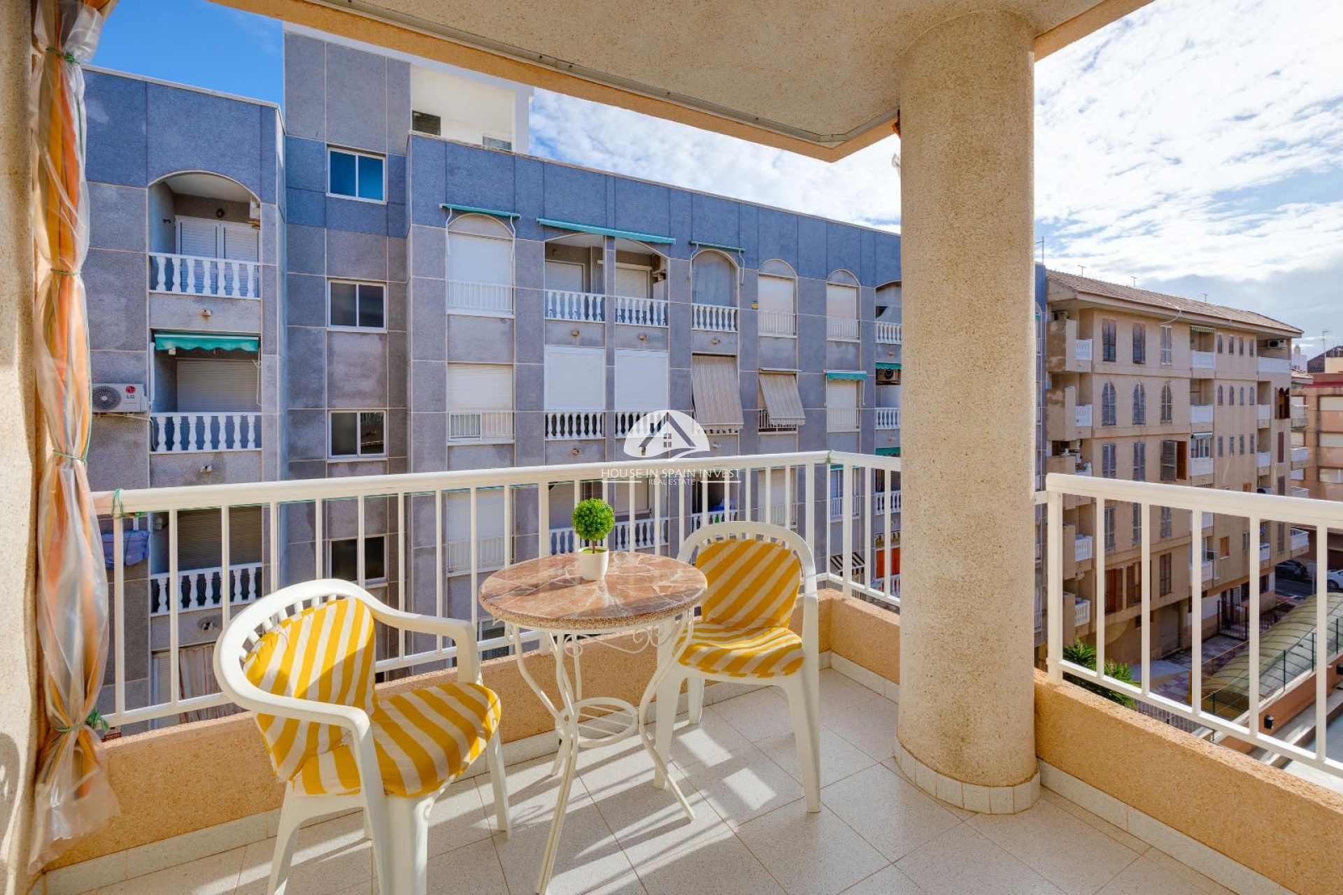Resale - Apartment  - Torrevieja - El Acequión - Los Náufragos