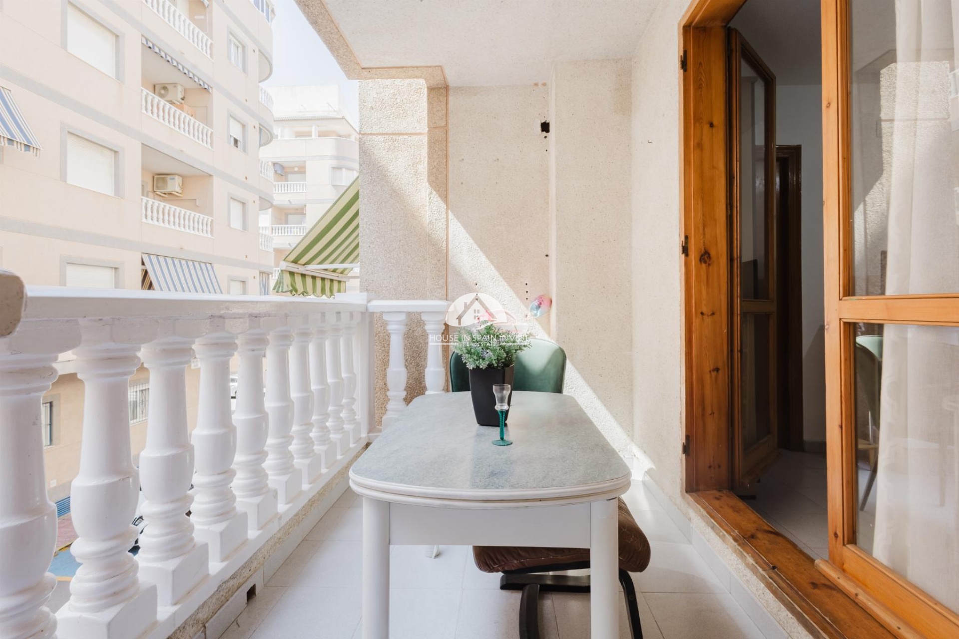 Resale - Apartment  - Torrevieja - El Acequión - Los Náufragos