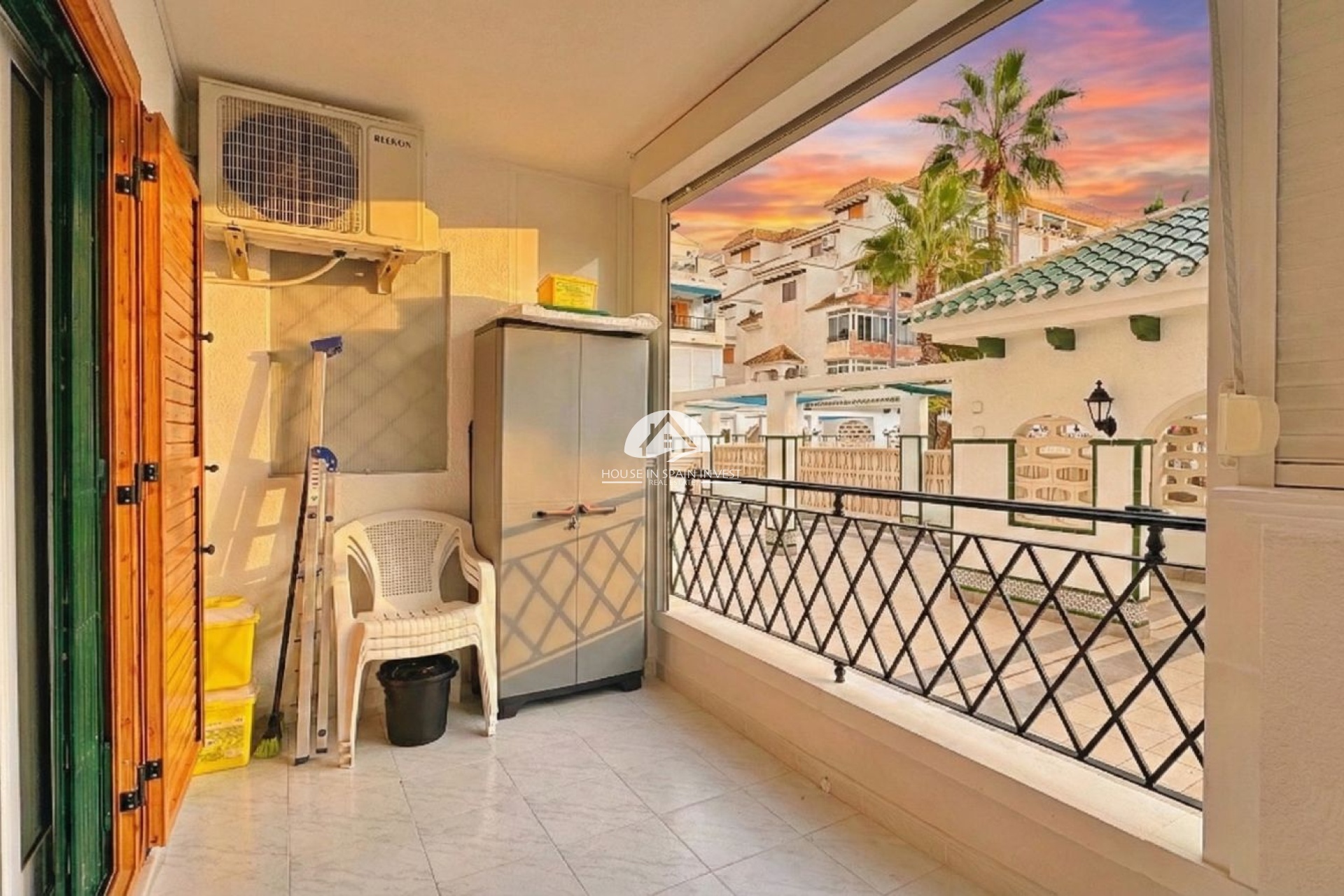 Resale - Apartment  - Torrevieja - La Mata