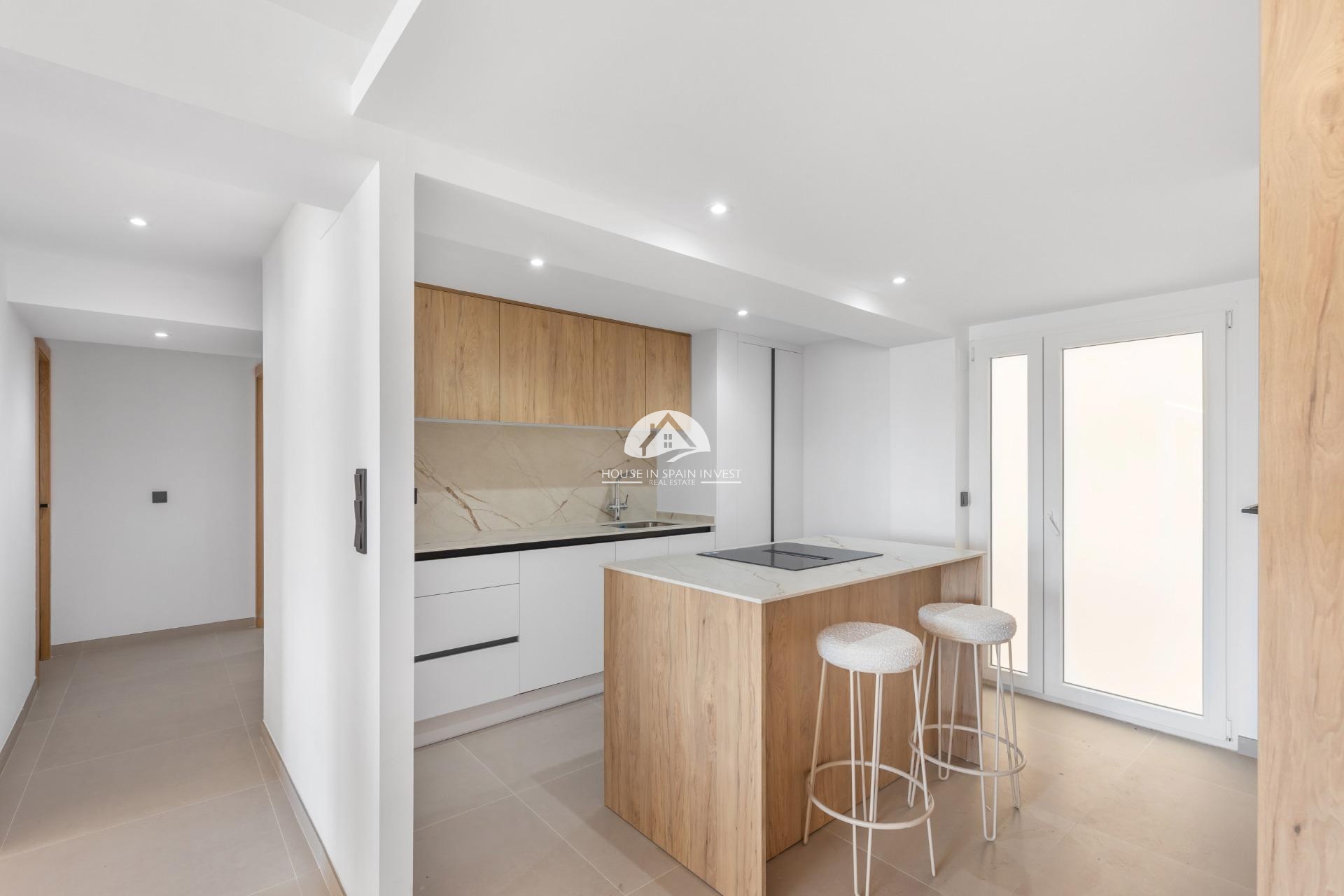 Resale - Apartment  - Torrevieja - La Mata