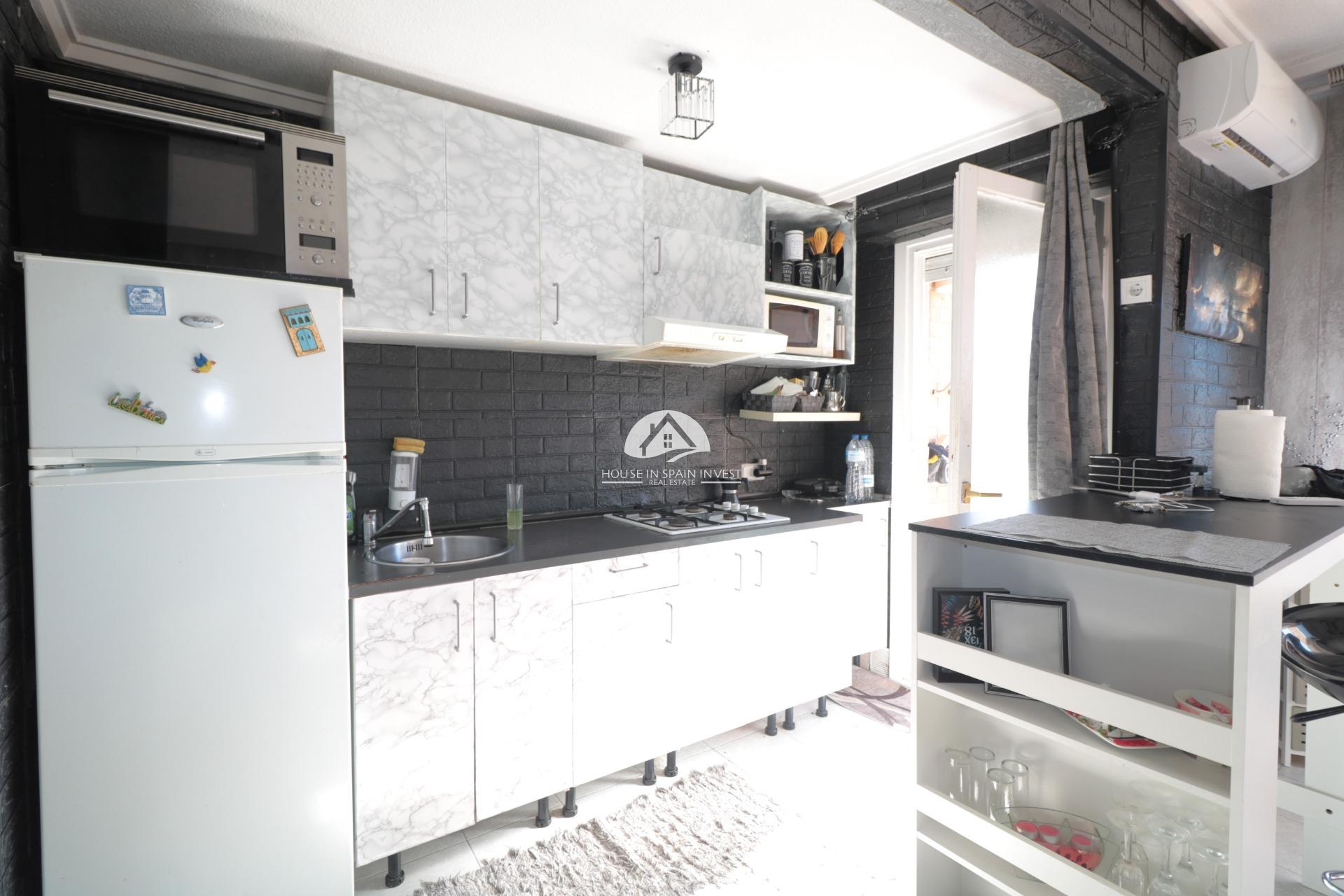 Resale - Apartment  - Torrevieja - La Mata