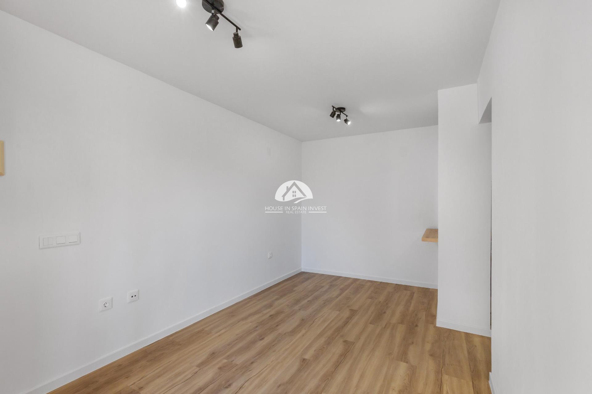 Resale - Apartment  - Torrevieja - La Mata