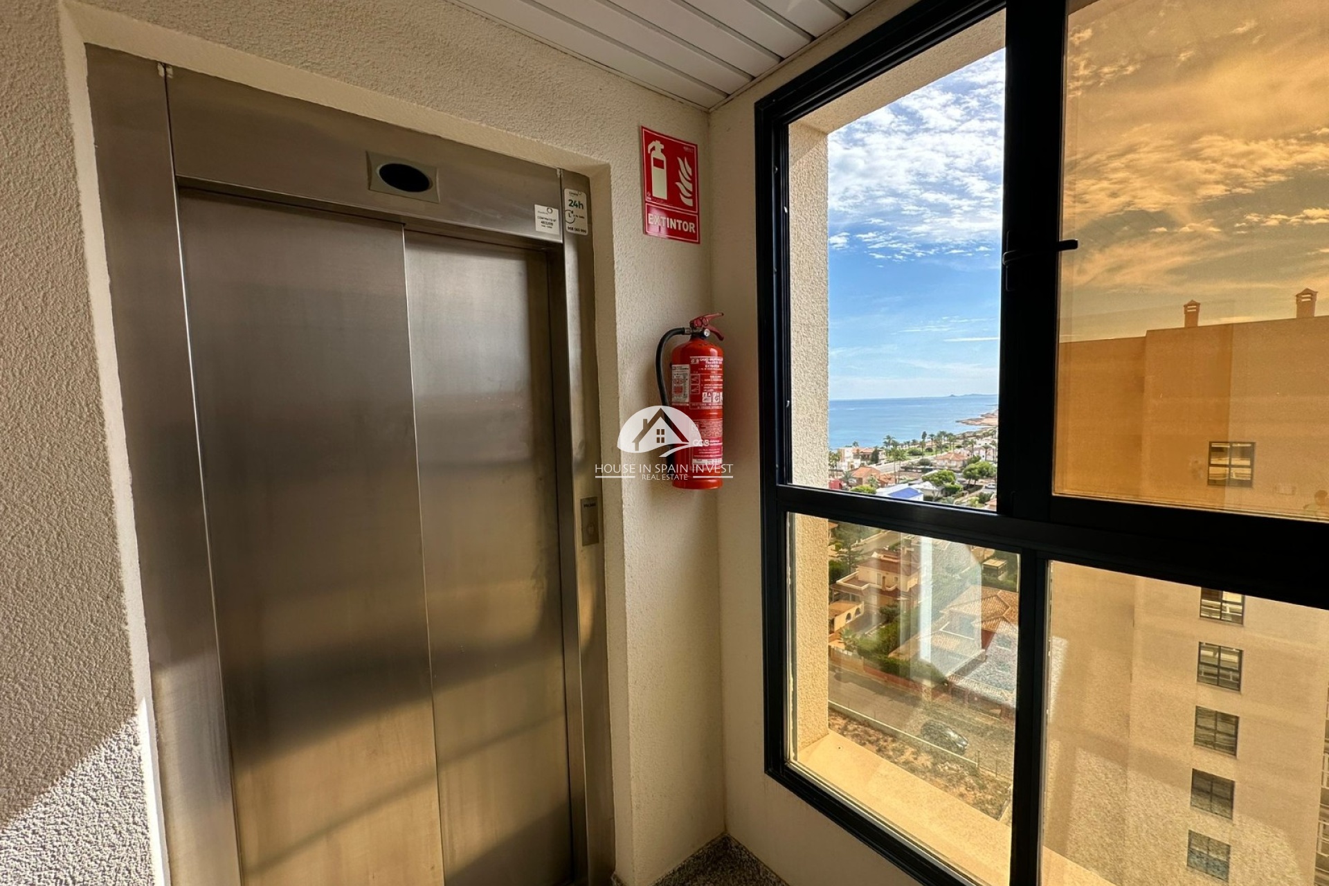 Resale - Apartment  - Torrevieja - La Veleta